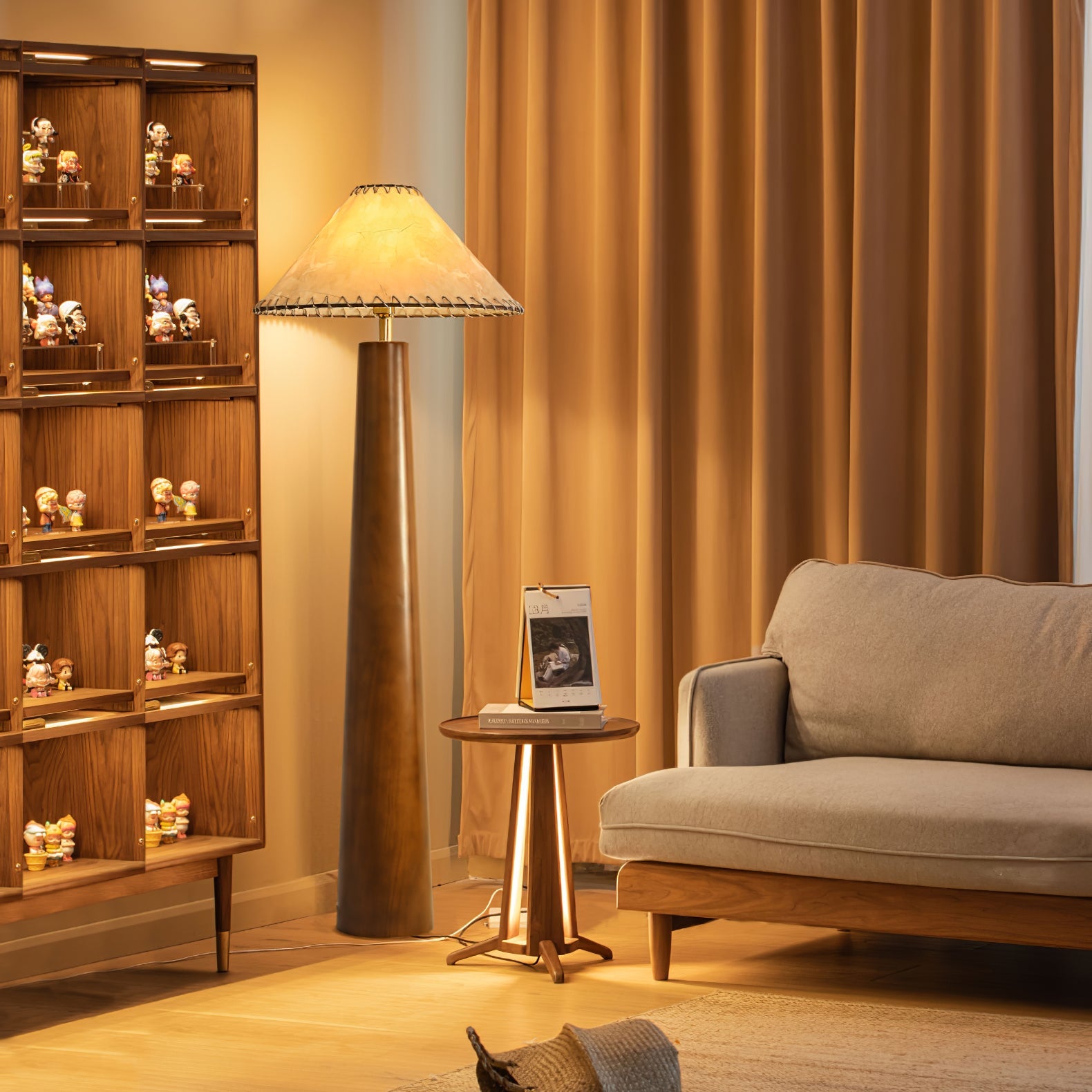 Kaelin Wooden Column Floor Lamp - Blowlighting