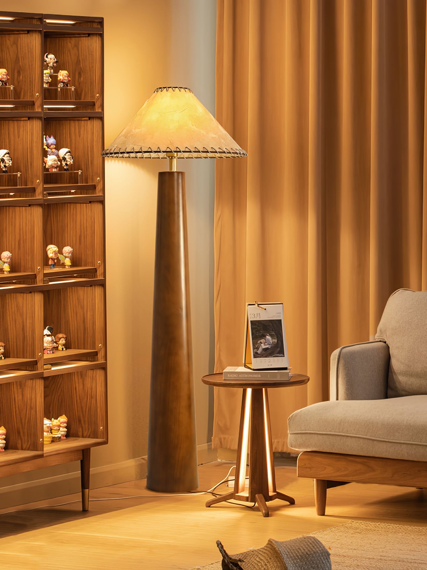 Kaelin Wooden Column Floor Lamp - Blowlighting