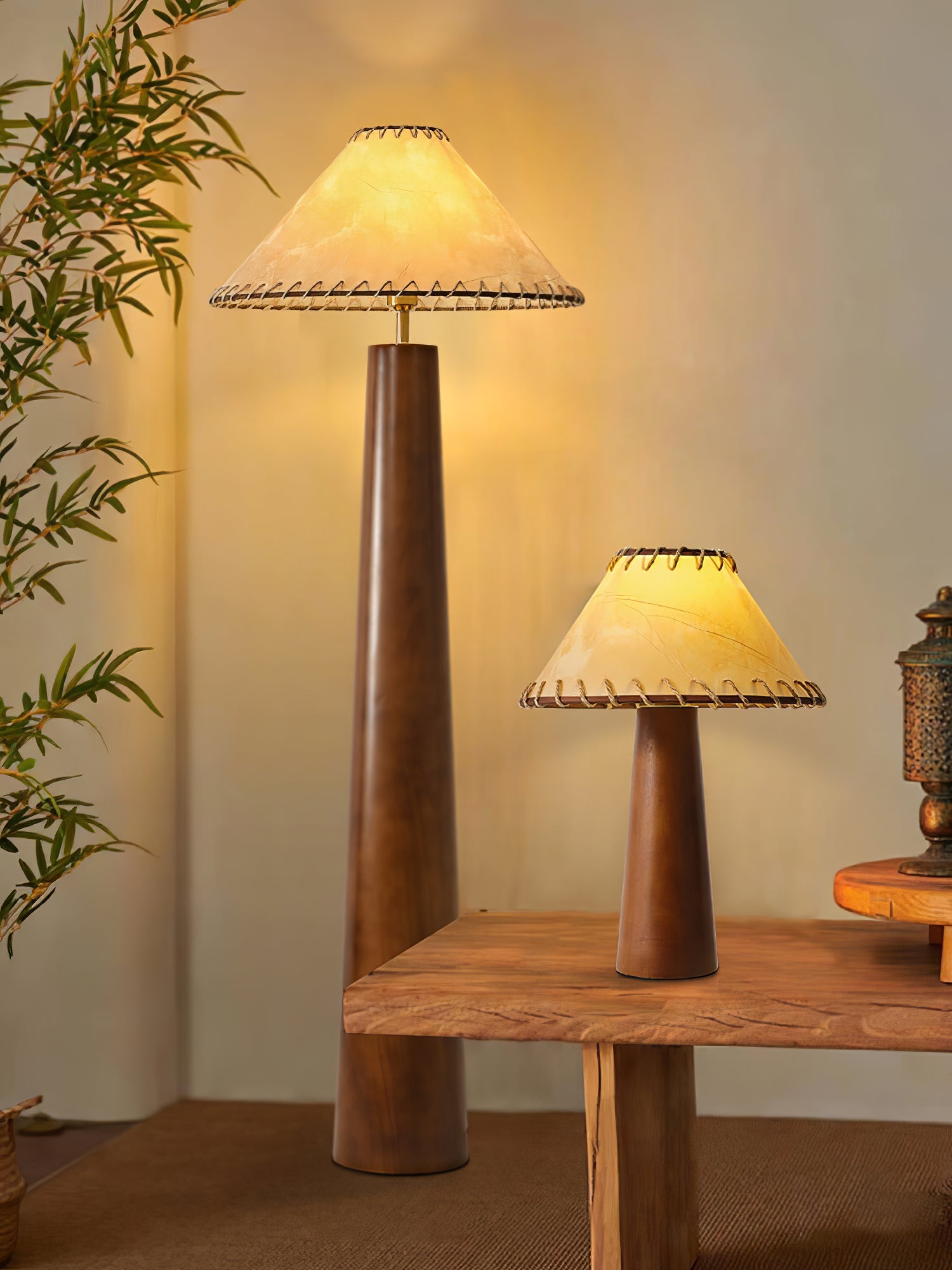 Kaelin Wooden Column Floor Lamp - Blowlighting