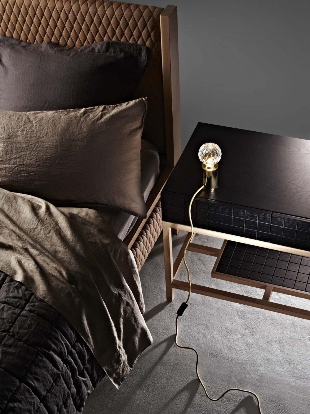 Crystal Bulb Table Lamp - Blowlighting