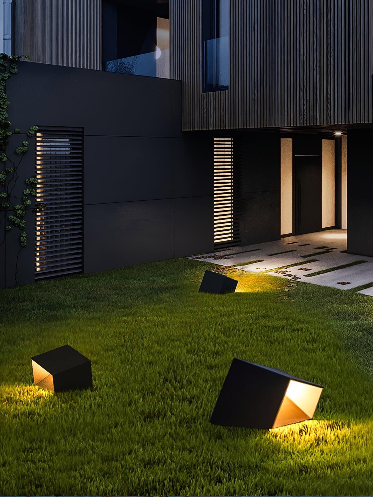 Cube Garden Outdoor Light - Blowlighting