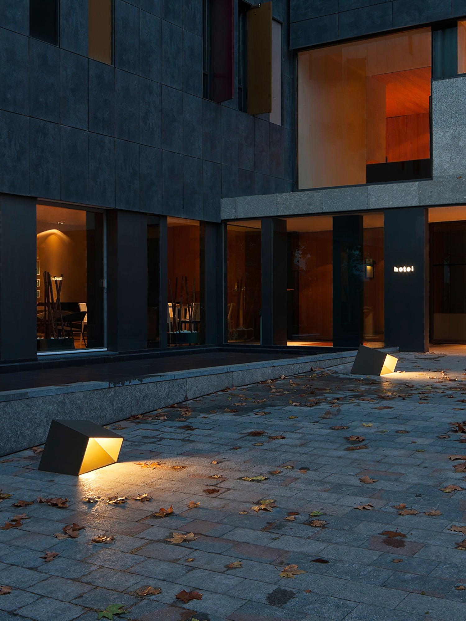 Cube Garden Outdoor Light - Blowlighting