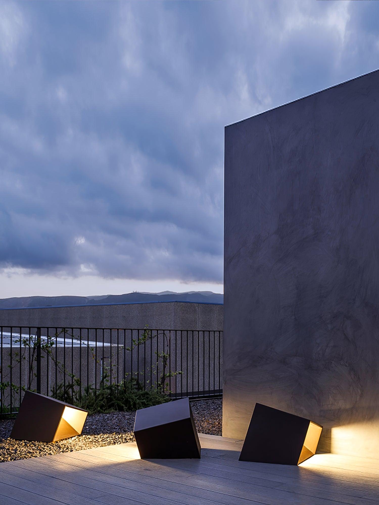 Cube Garden Outdoor Light - Blowlighting
