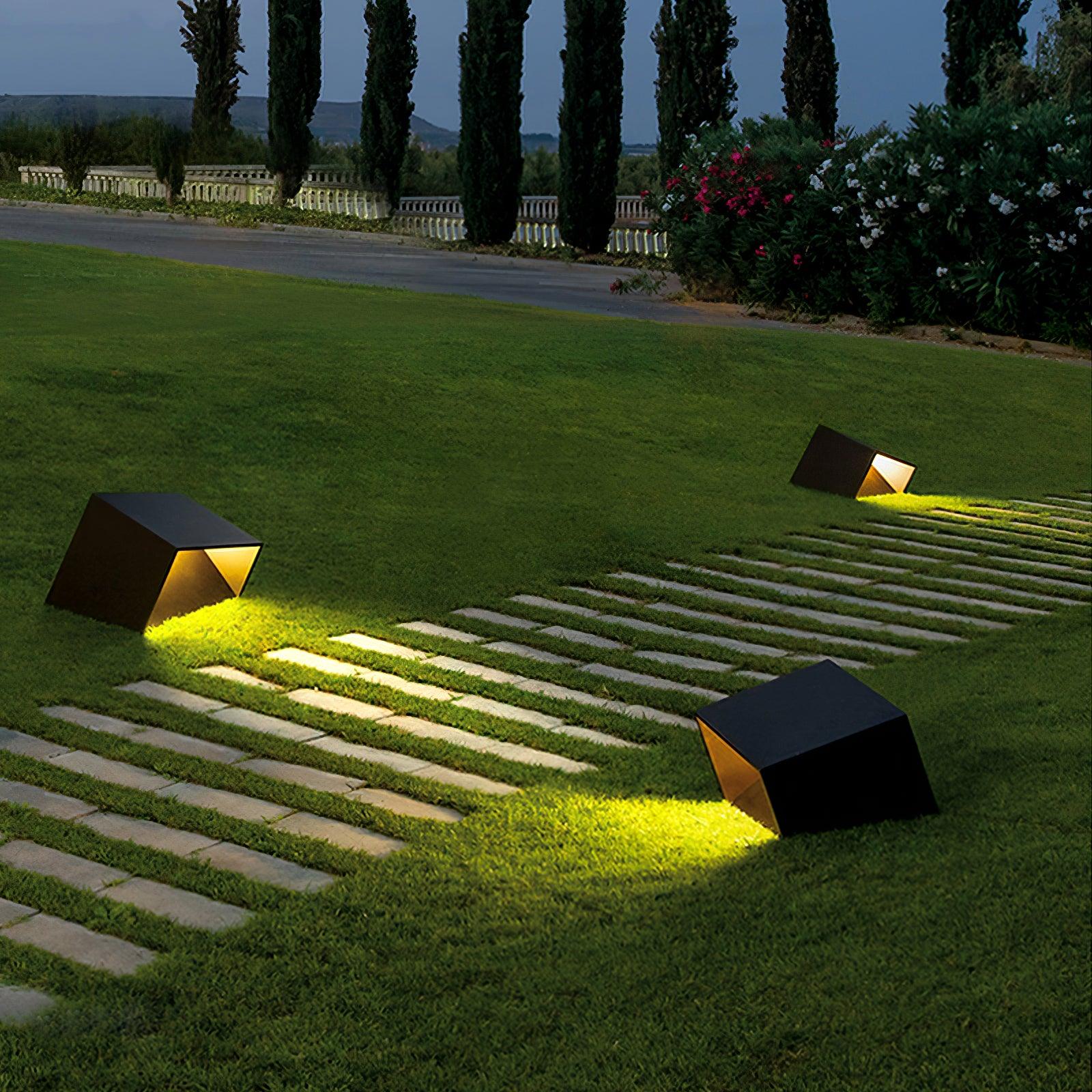 Cube Garden Outdoor Light - Blowlighting