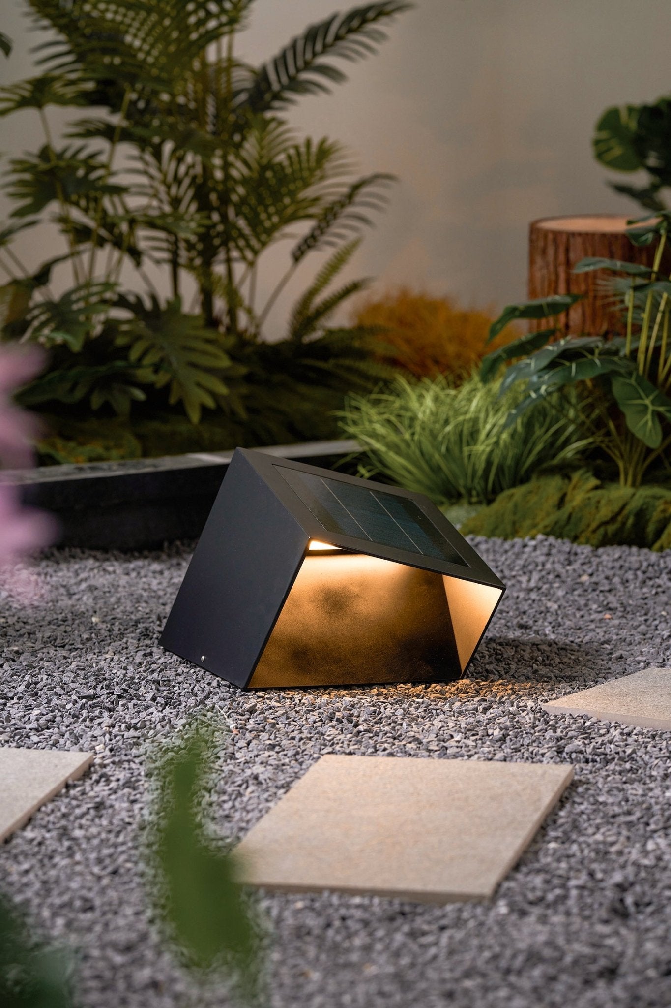 Cube Garden Solar Outdoor Light - Blowlighting