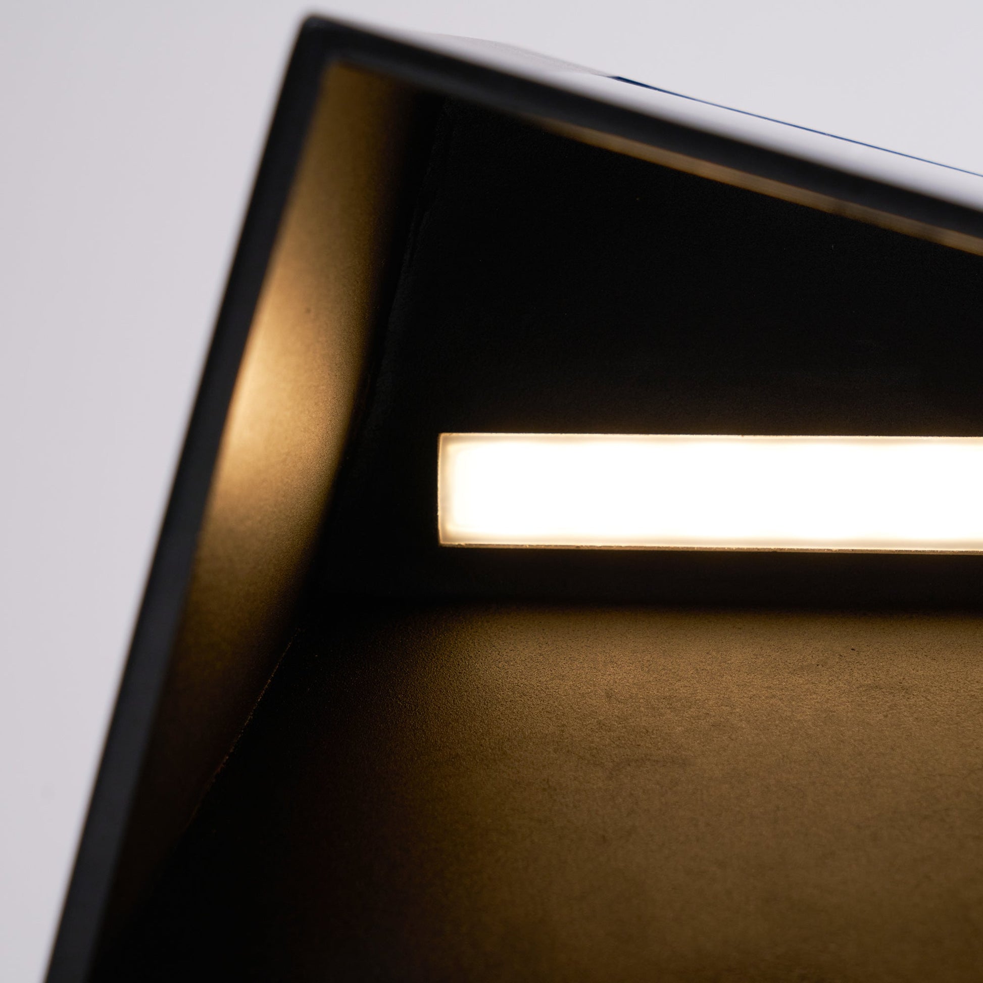 Cube Garden Solar Outdoor Light - Blowlighting