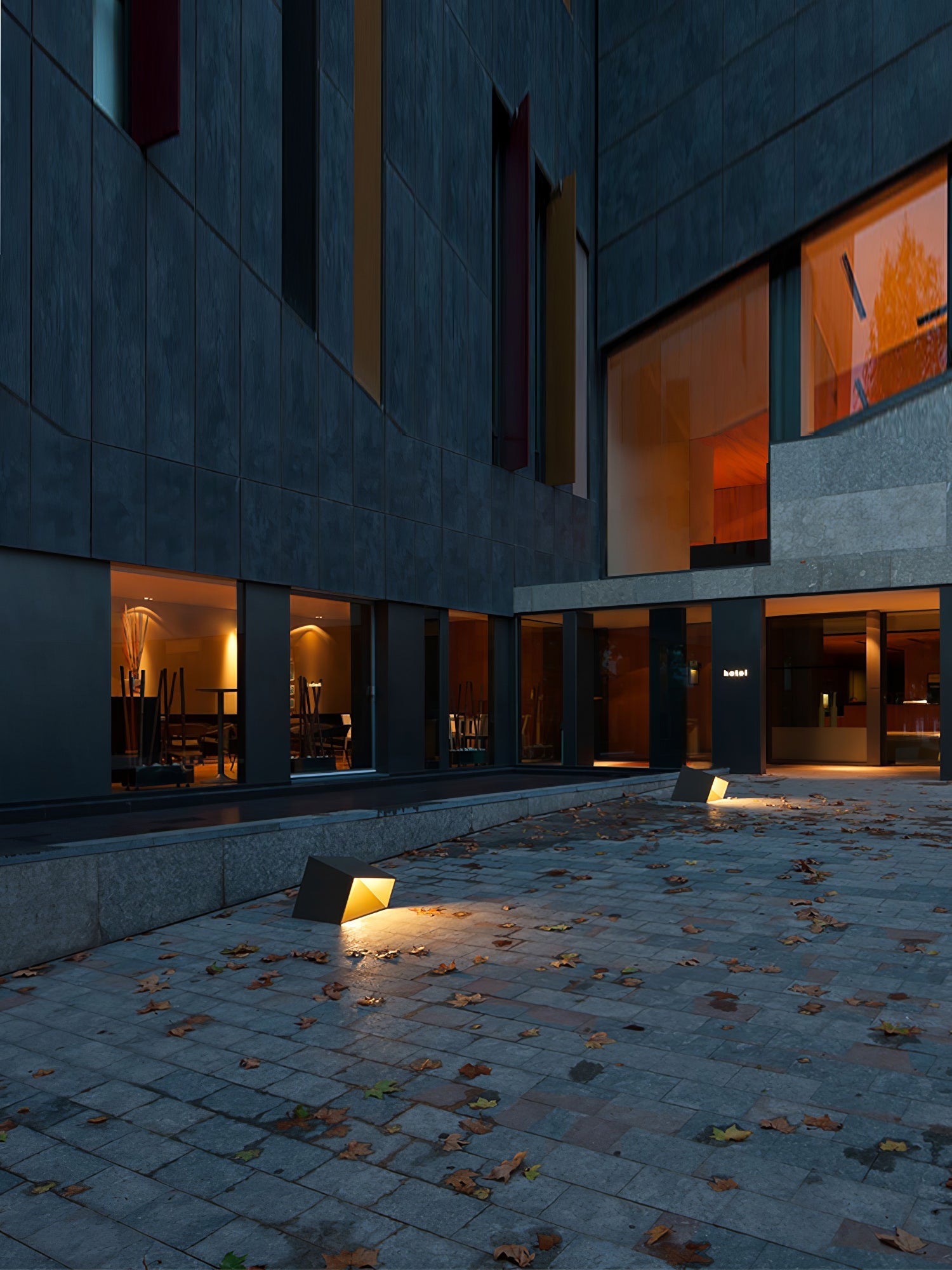Cube Garden Solar Outdoor Light - Blowlighting