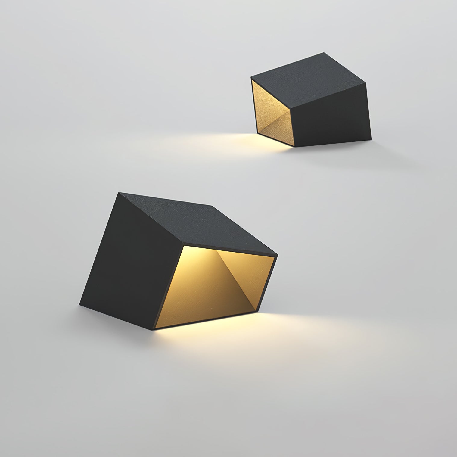 Cube Garden Solar Outdoor Light - Blowlighting