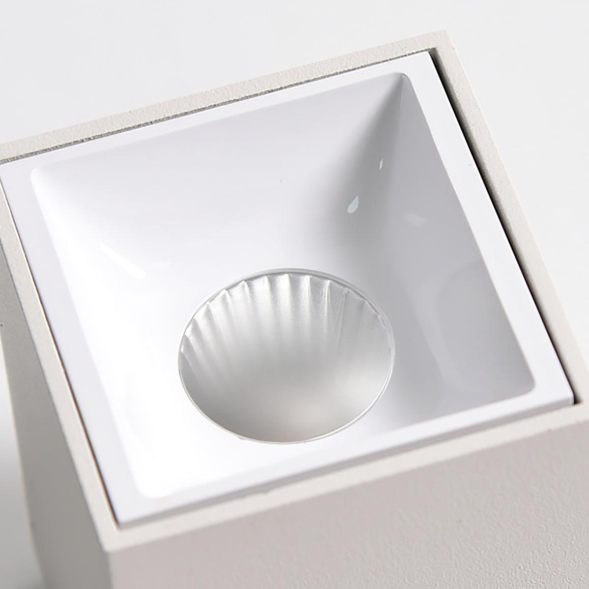 Cube Spotlight - Blowlighting