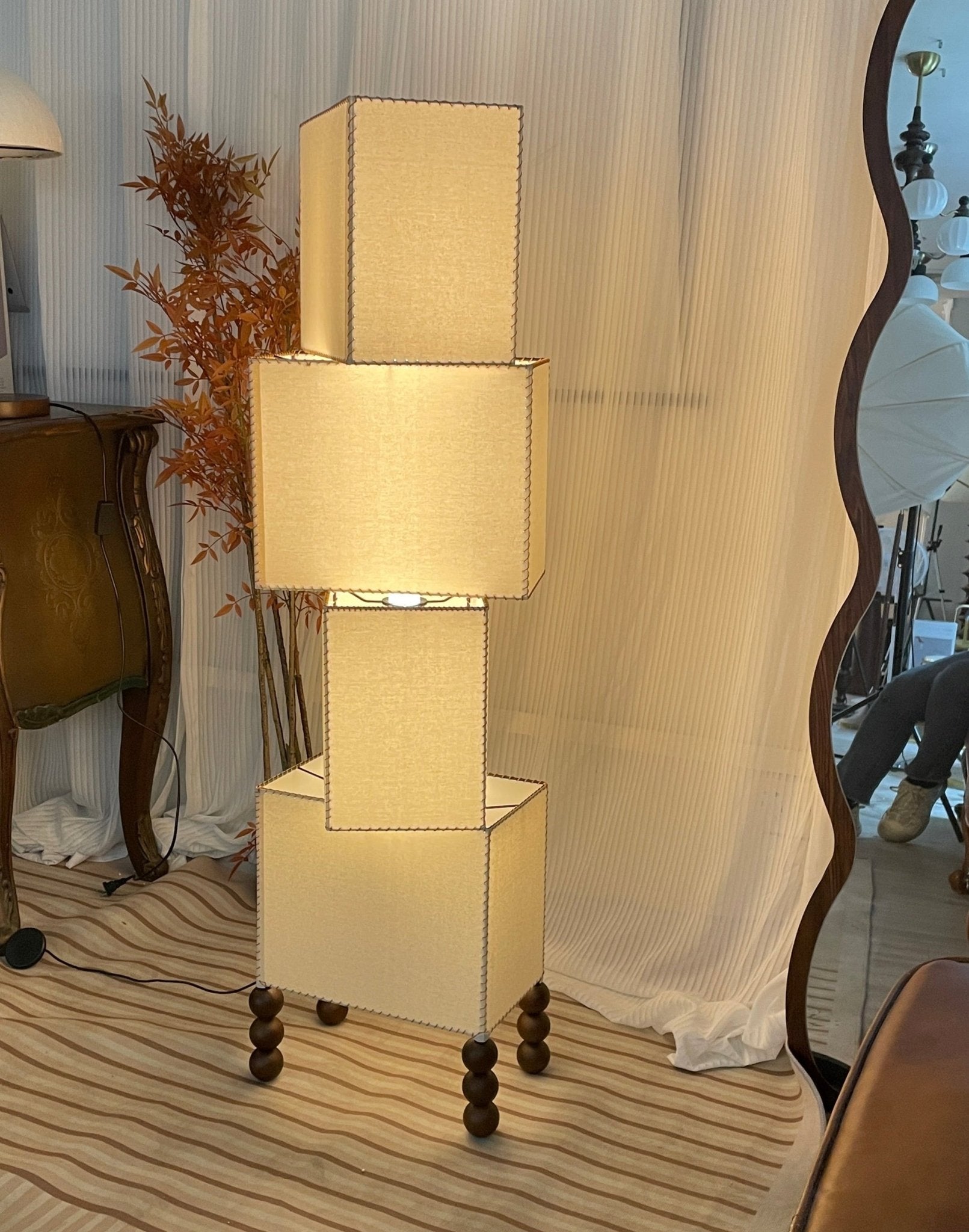 Cubia Fabric Floor Lamp - Blowlighting