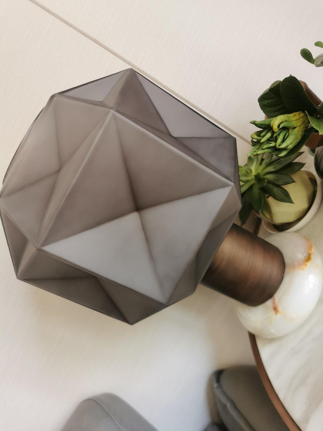 Cubo Table Lamp - Blowlighting