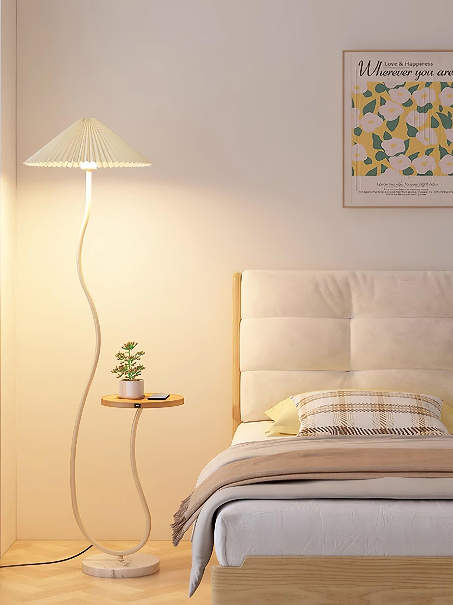 Curvatura Floor Lamp - Blowlighting