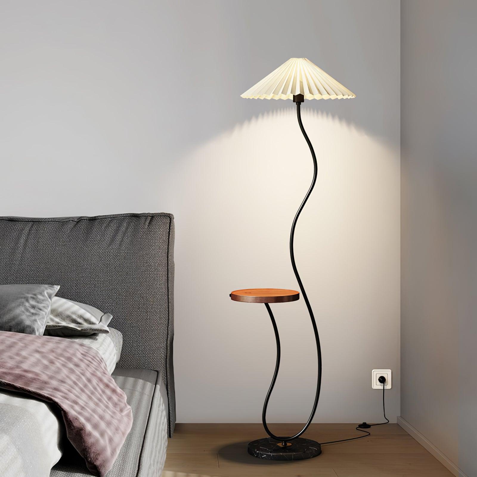 Curvatura Floor Lamp - Blowlighting
