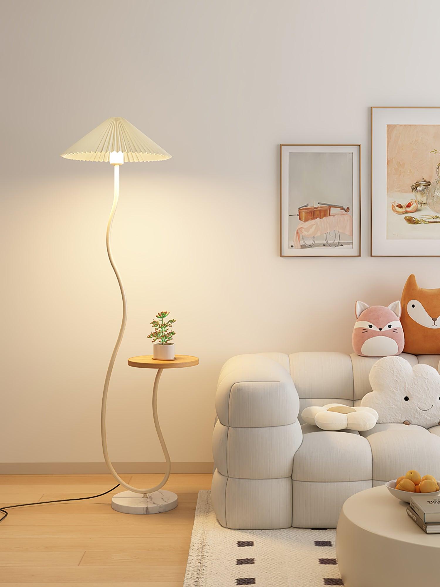 Curvatura Floor Lamp - Blowlighting