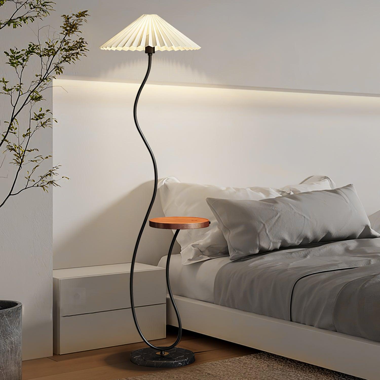 Curvatura Floor Lamp - Blowlighting