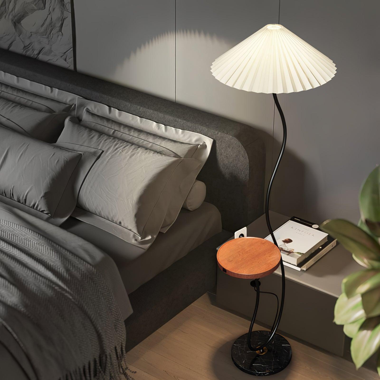Curvatura Floor Lamp - Blowlighting