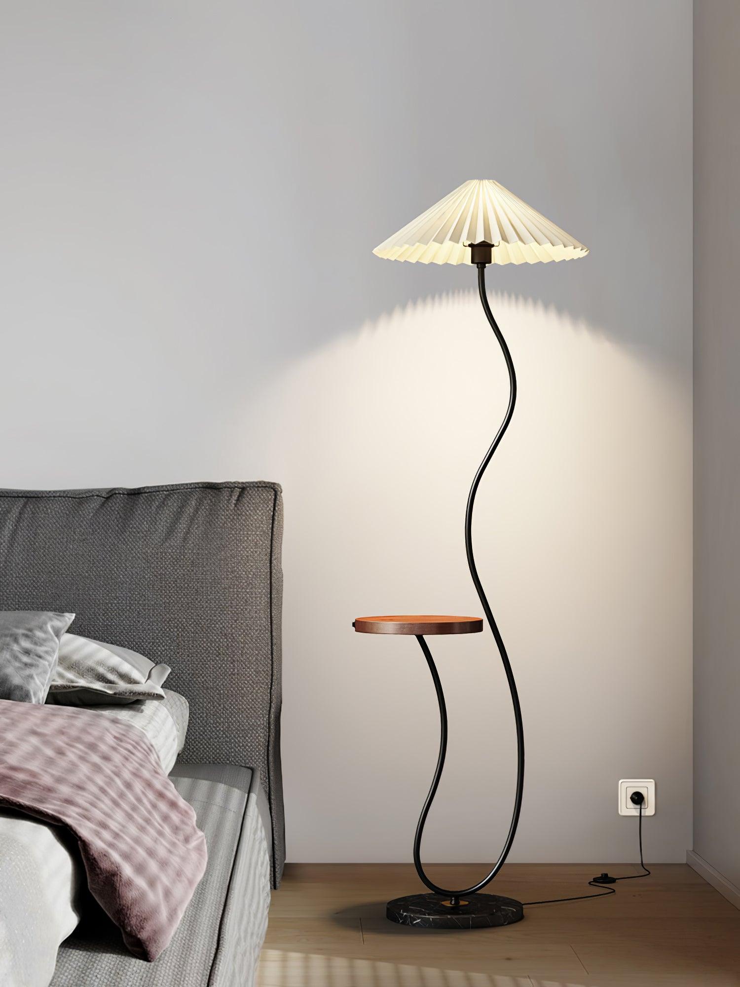 Curvatura Floor Lamp - Blowlighting