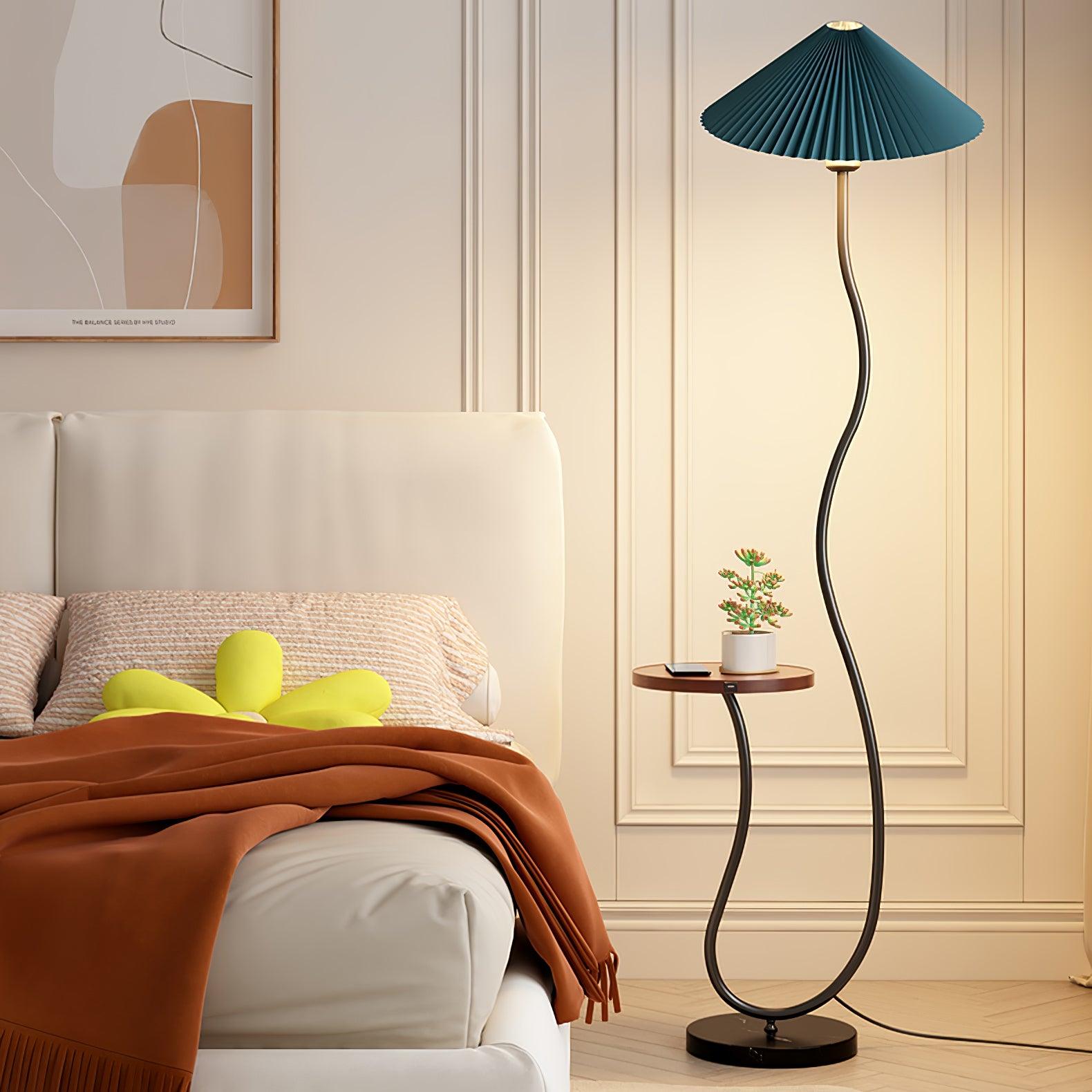 Curvatura Floor Lamp - Blowlighting