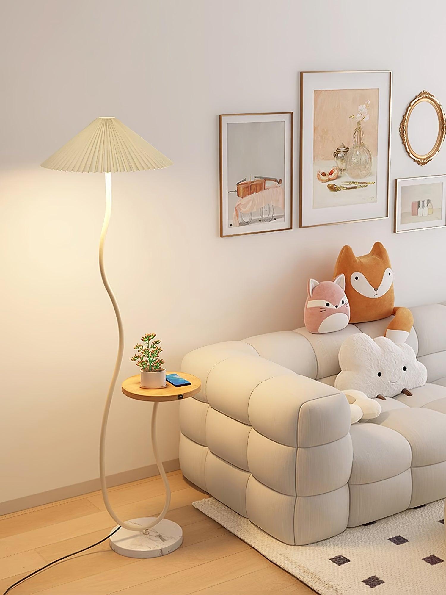 Curvatura Floor Lamp - Blowlighting