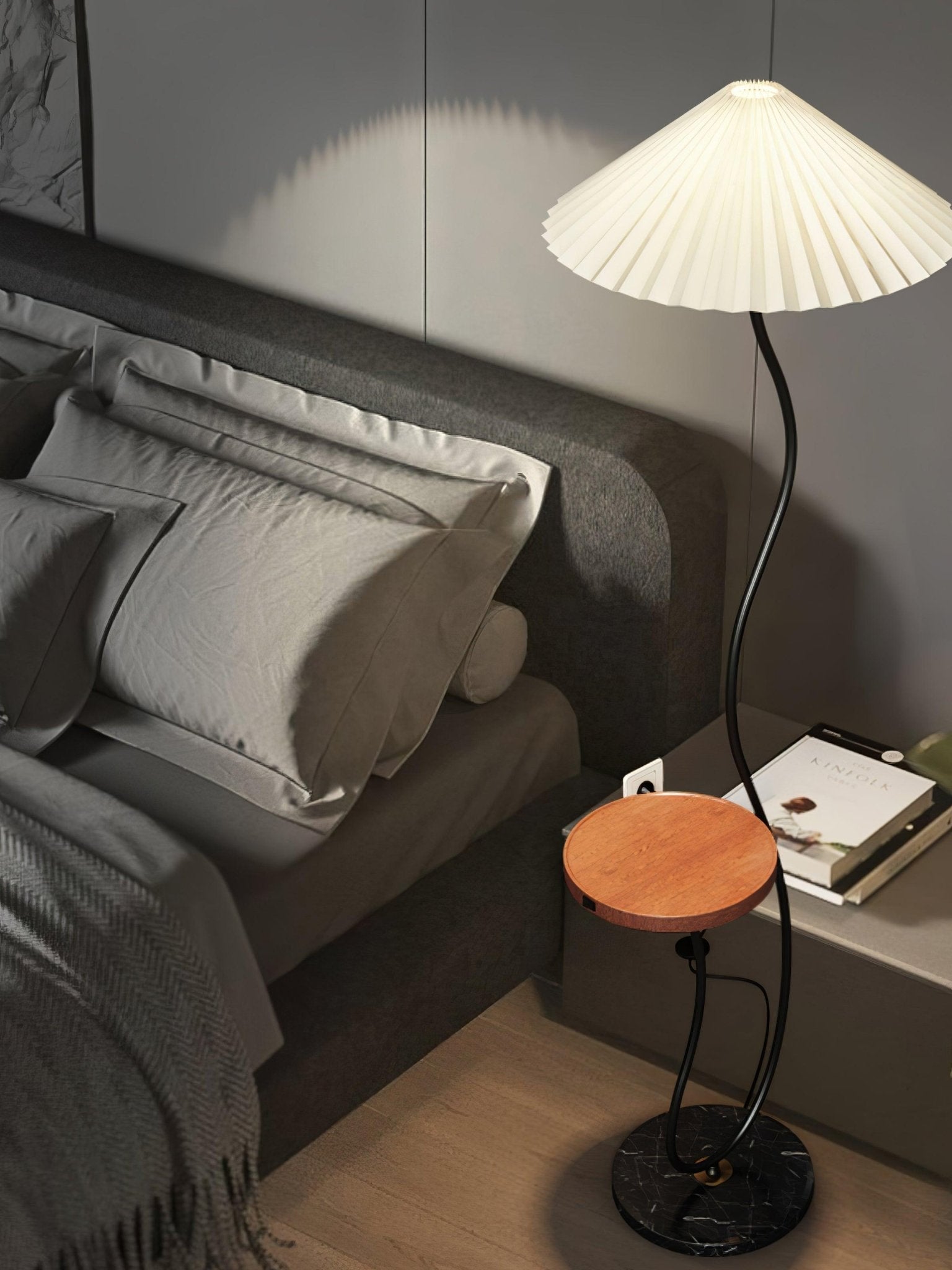 Curvatura Floor Lamp - Blowlighting