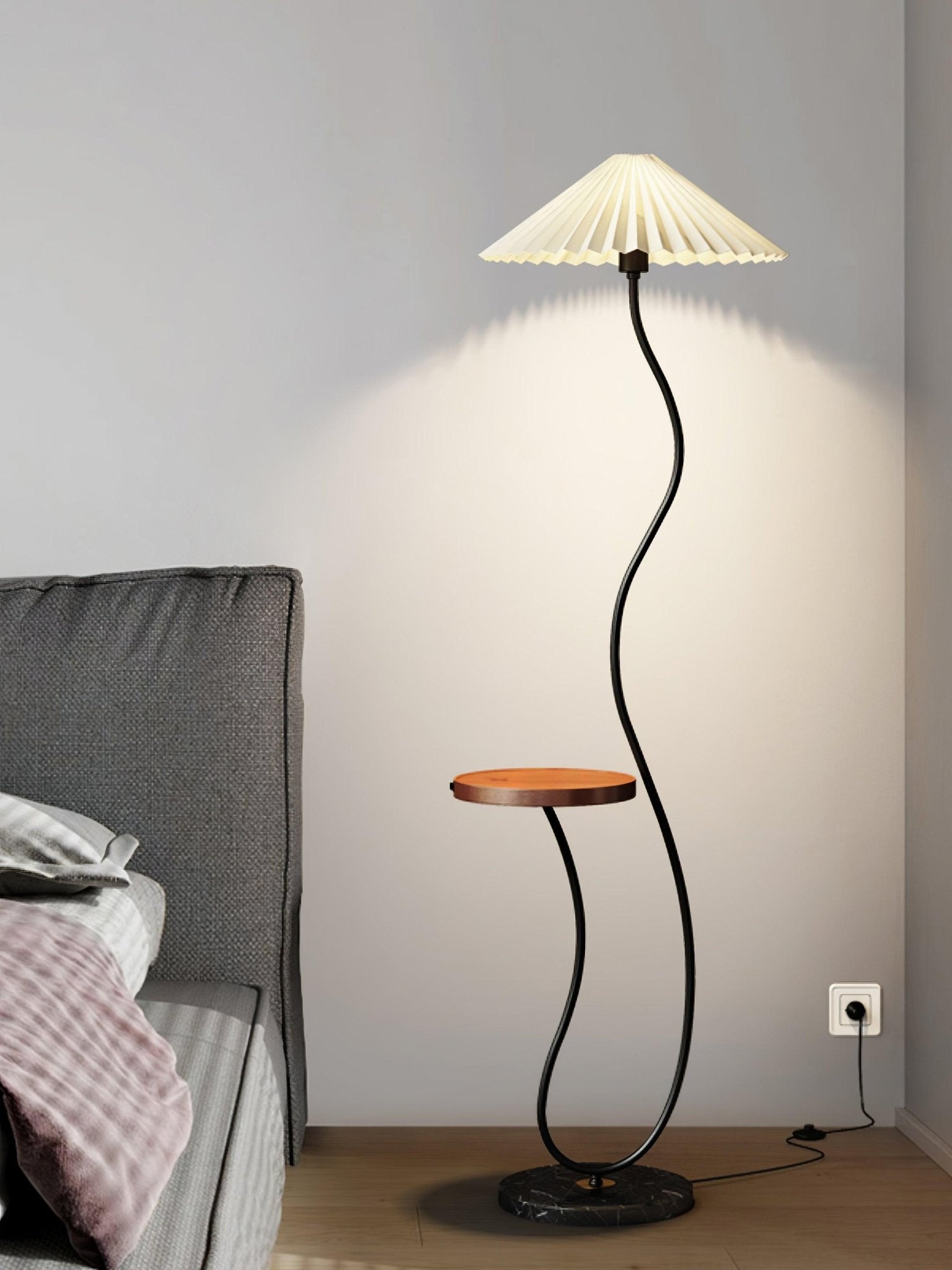 Curvatura Floor Lamp - Blowlighting