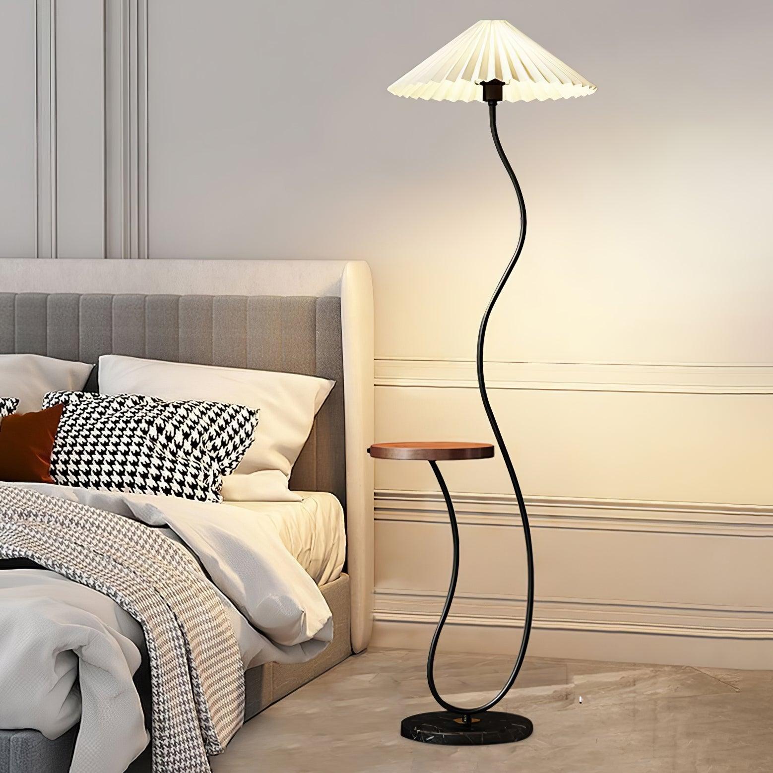 Curvatura Floor Lamp - Blowlighting
