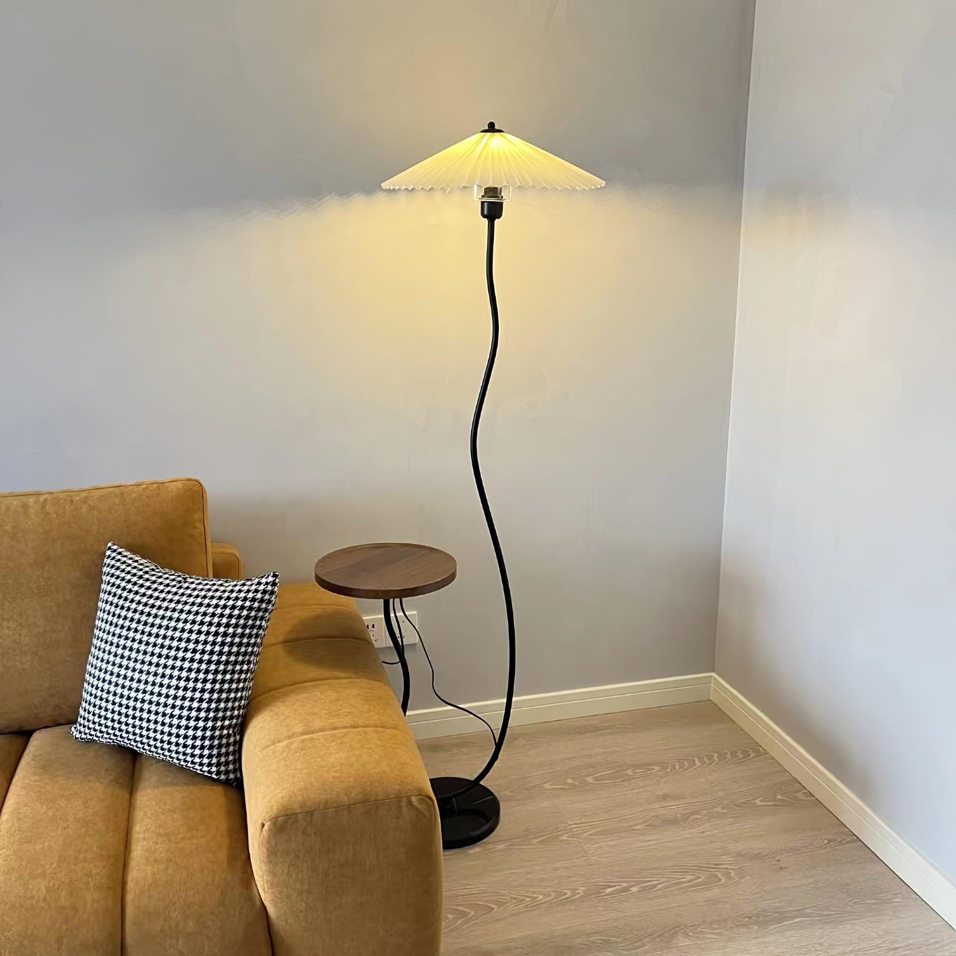 Curvatura Floor Lamp - Blowlighting