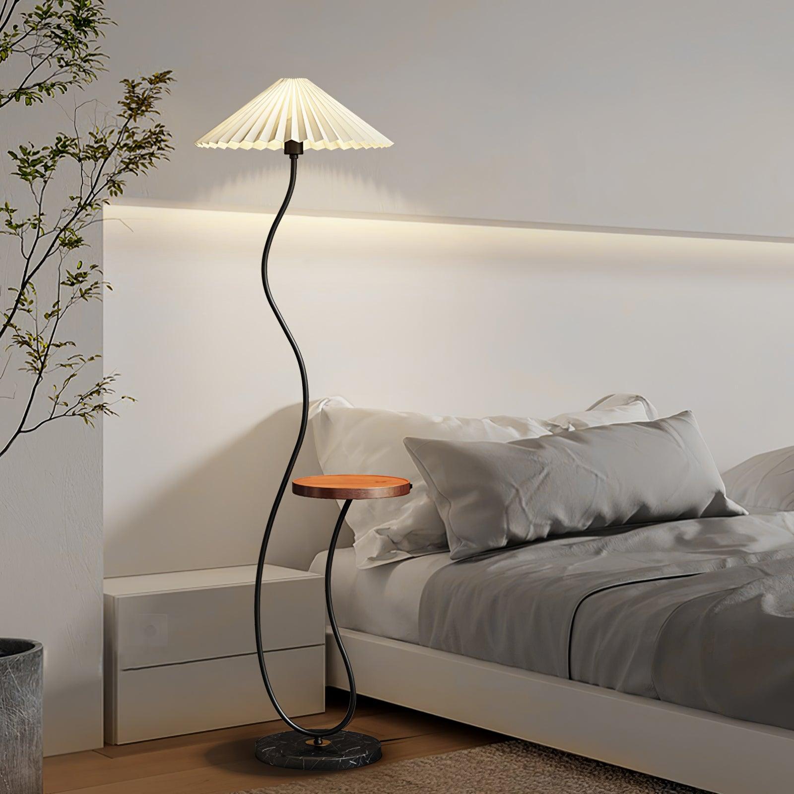 Curvatura Floor Lamp - Blowlighting