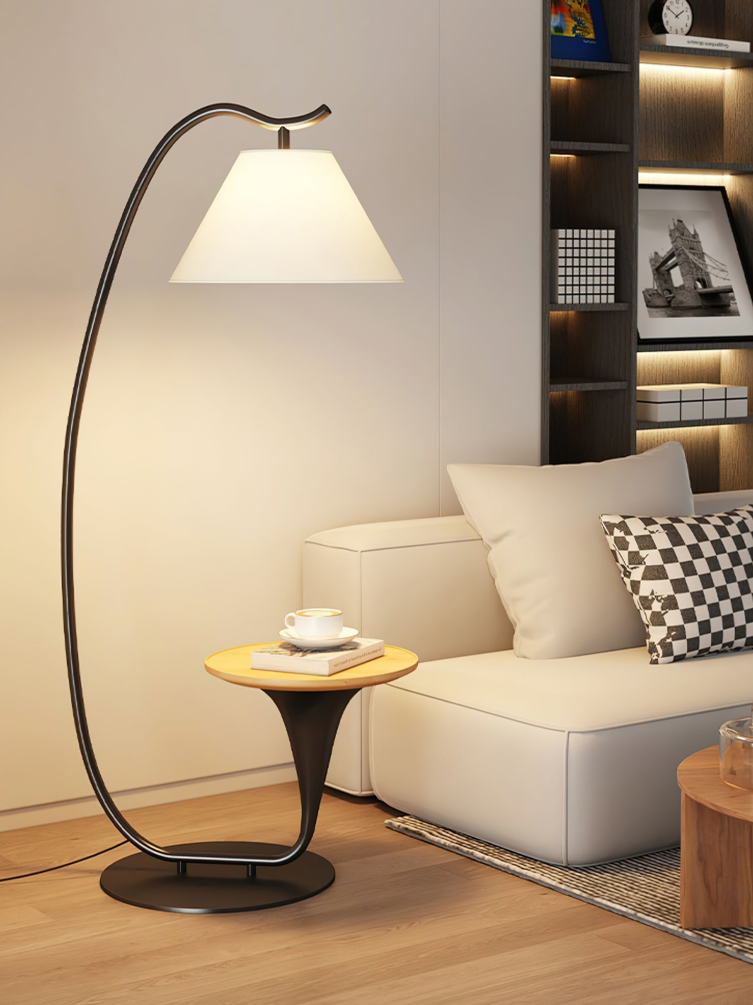 Curvature Floor Lamp - Blowlighting