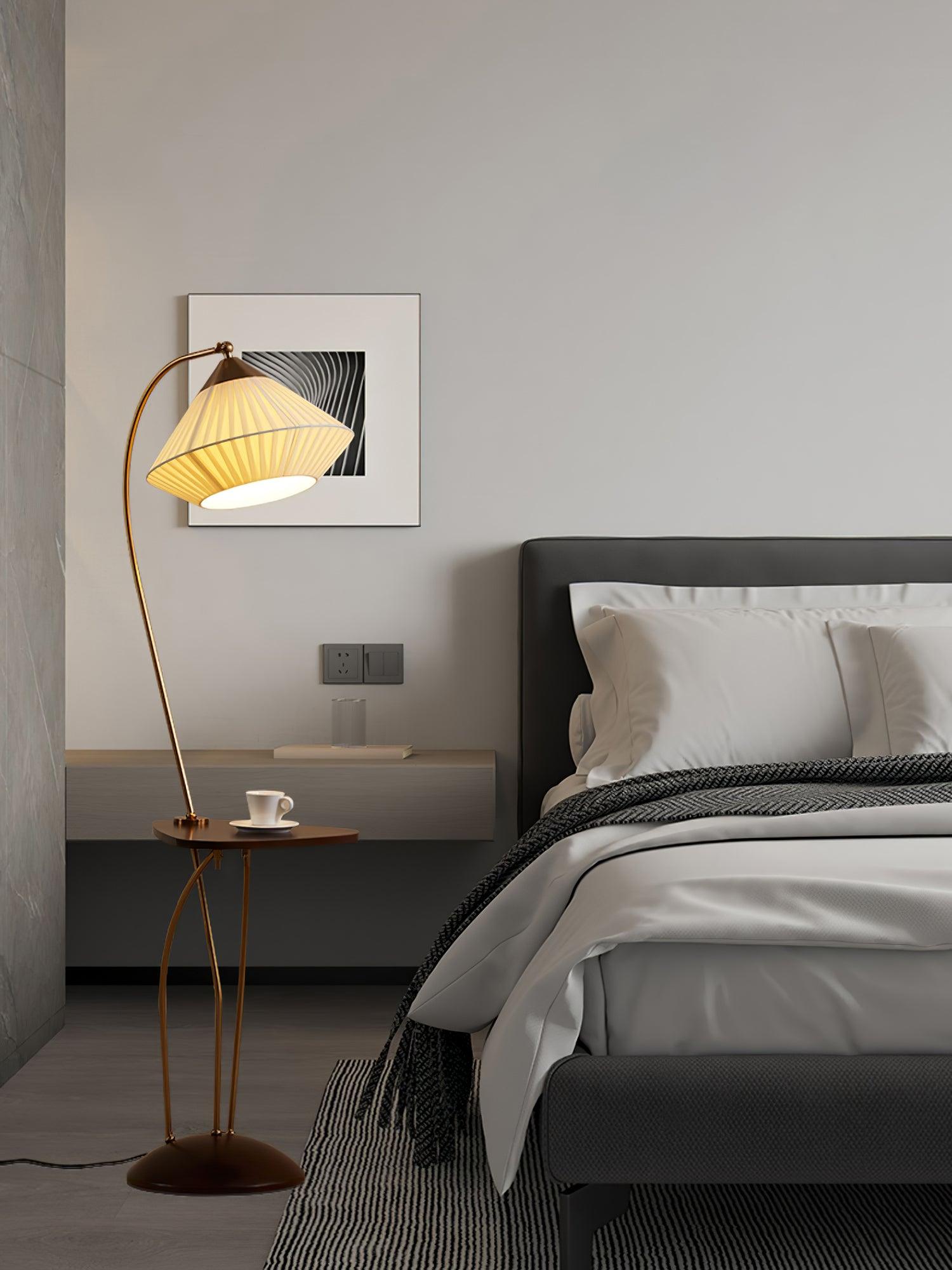 Curve With Table Floor Lamp - Blowlighting