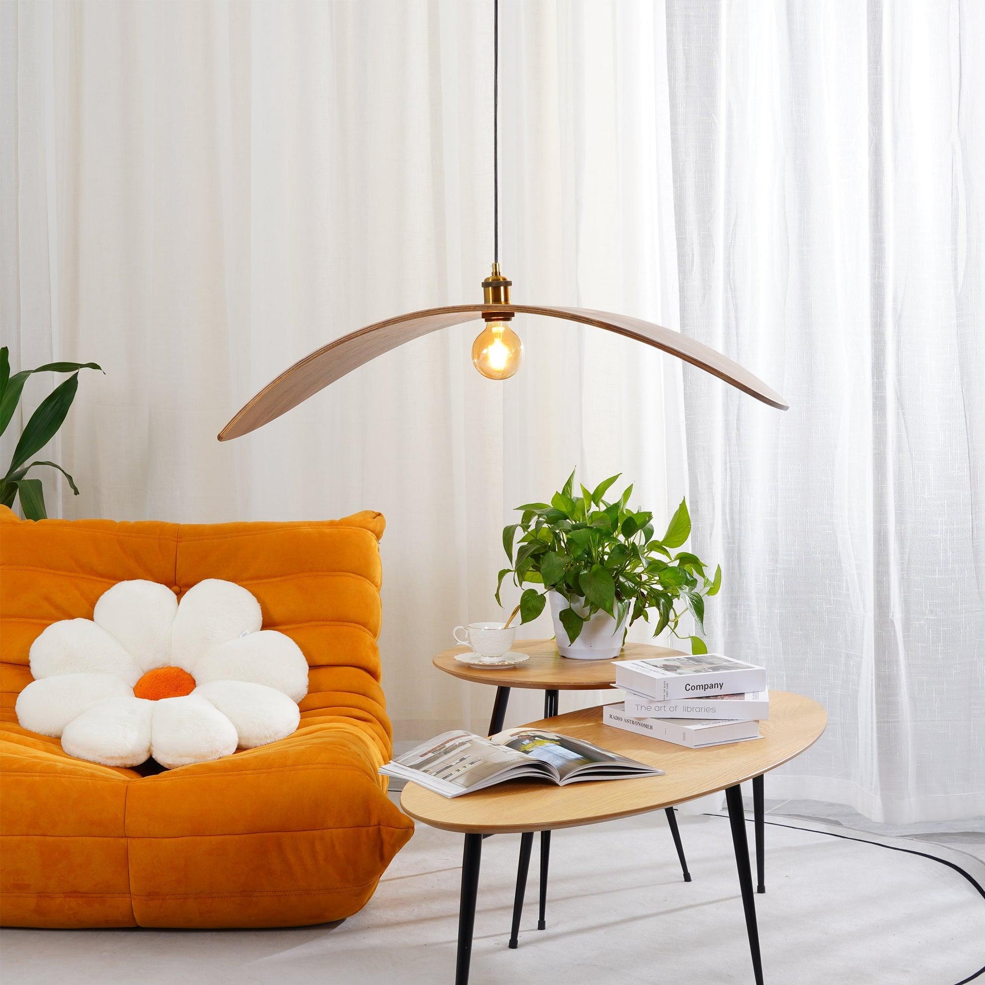 Curve Wooden Pendant Lamp - Blowlighting