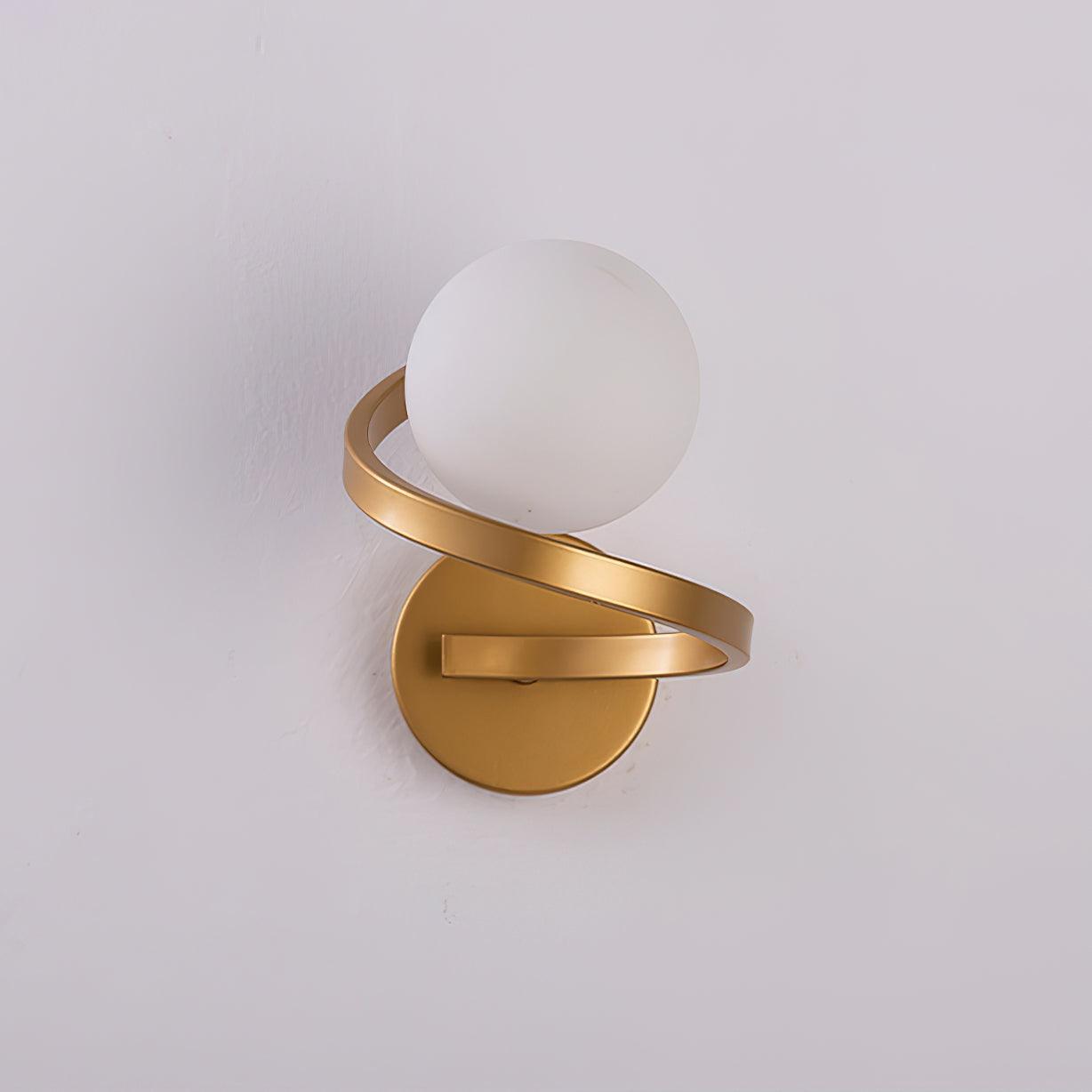 Curved Brass Wall Lamp - Blowlighting