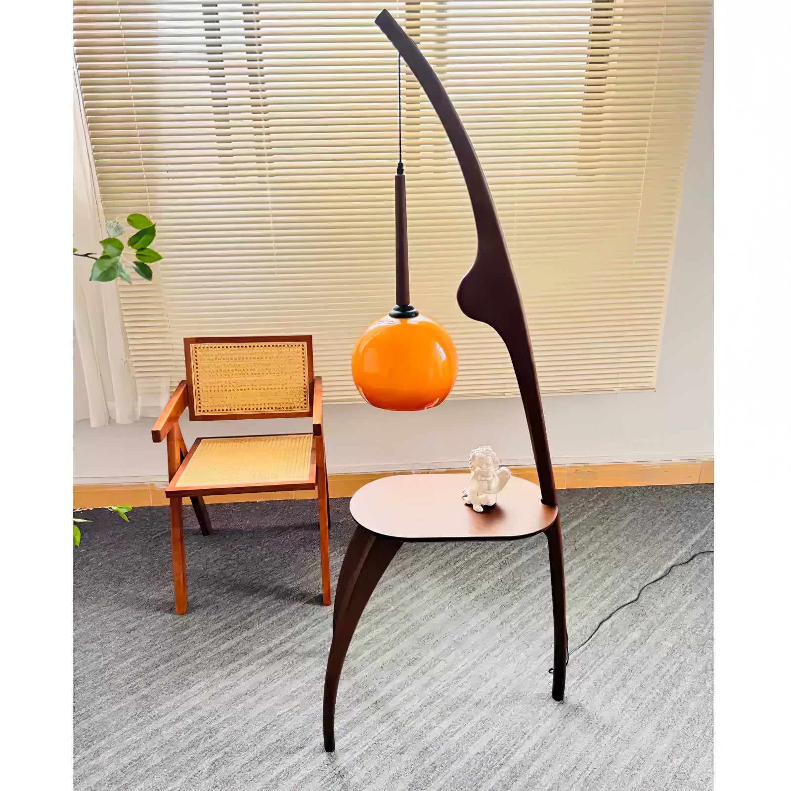 Curved Mantis Arm Floor Lamp - Blowlighting