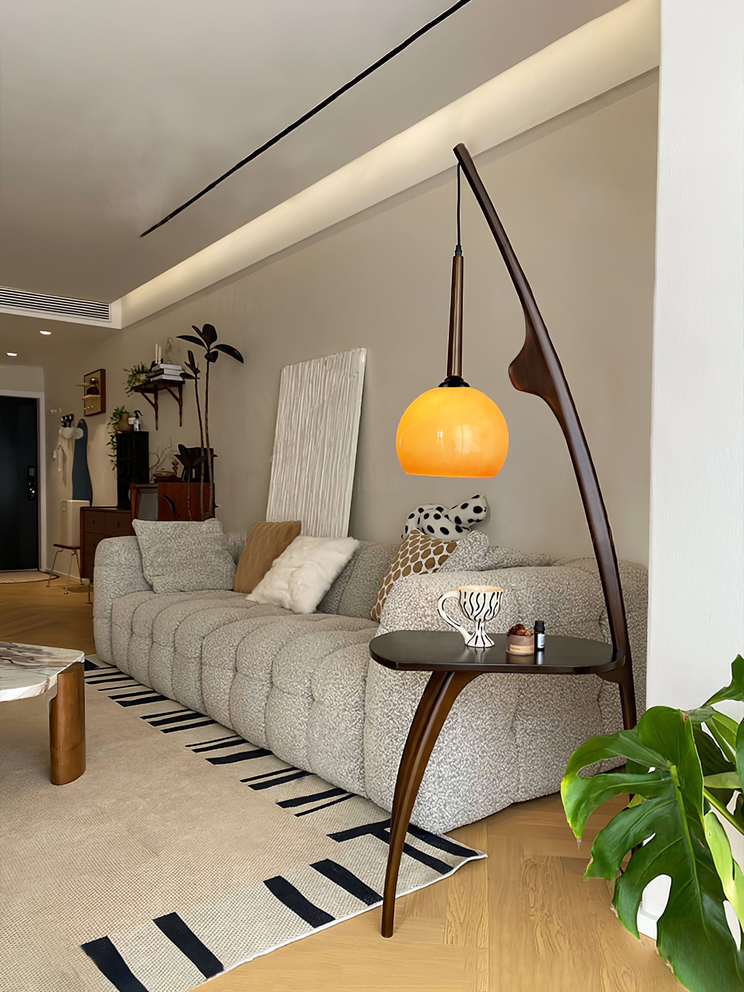 Curved Mantis Arm Floor Lamp - Blowlighting