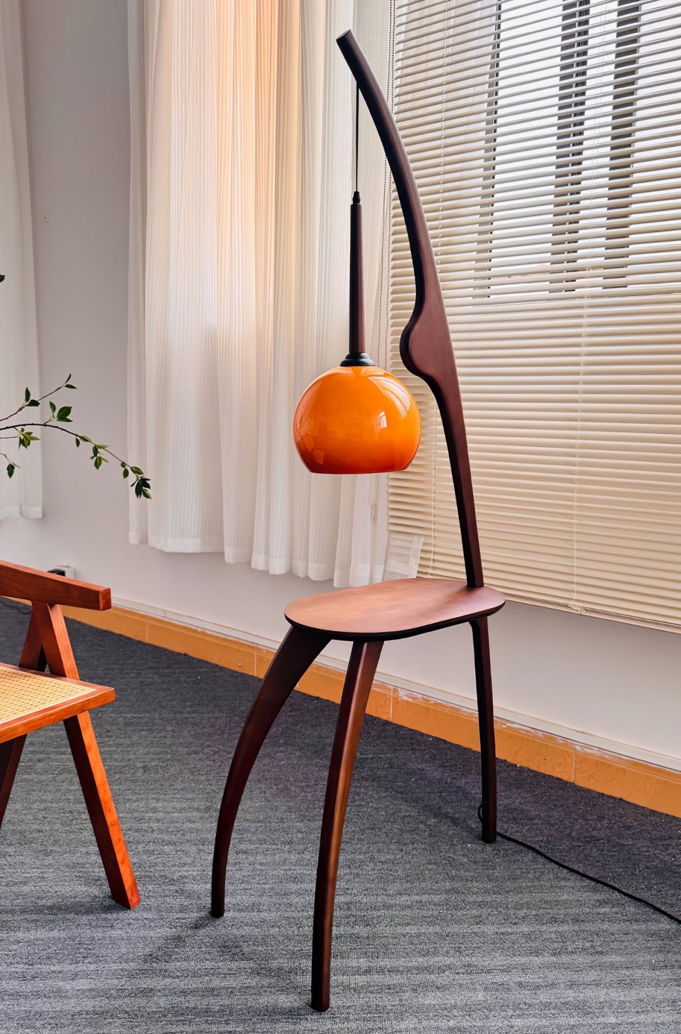 Curved Mantis Arm Floor Lamp - Blowlighting