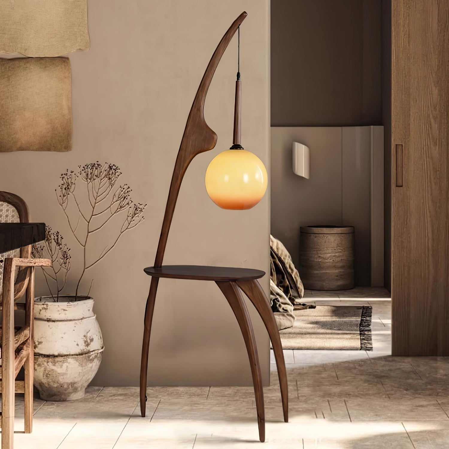 Curved Mantis Arm Floor Lamp - Blowlighting