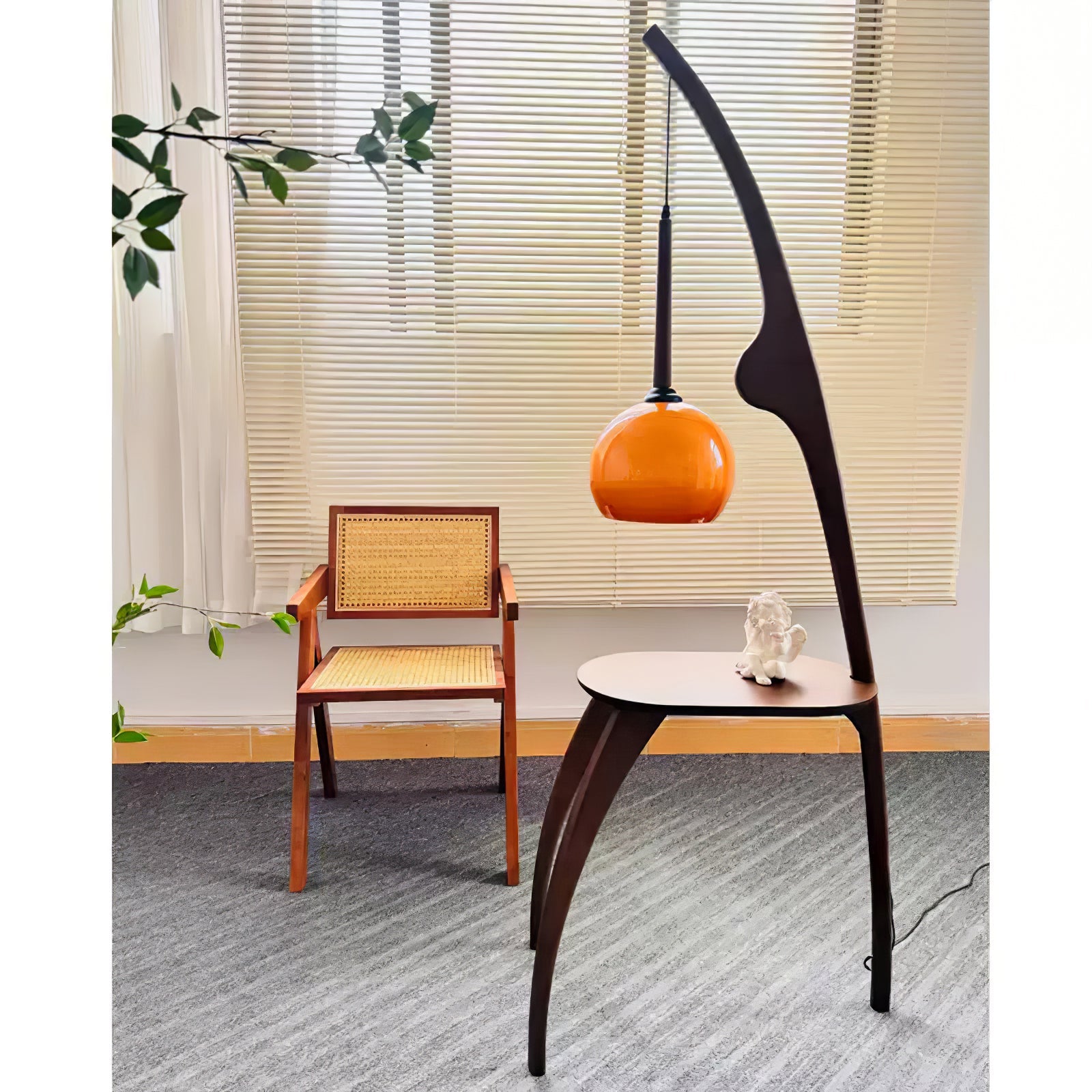 Curved Mantis Arm Floor Lamp - Blowlighting