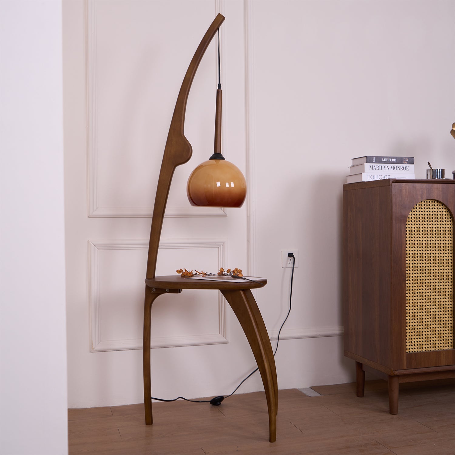 Curved Mantis Arm Floor Lamp - Blowlighting