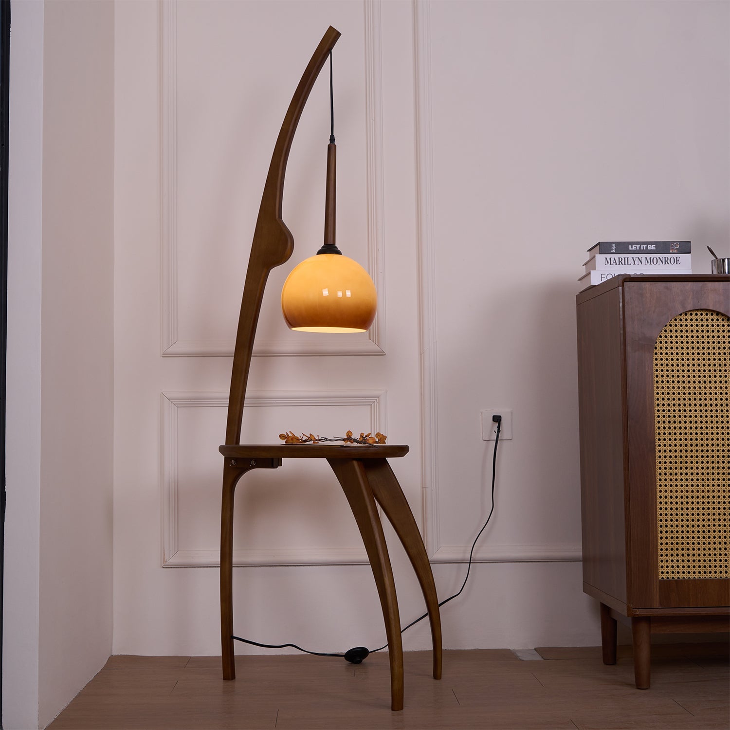 Curved Mantis Arm Floor Lamp - Blowlighting