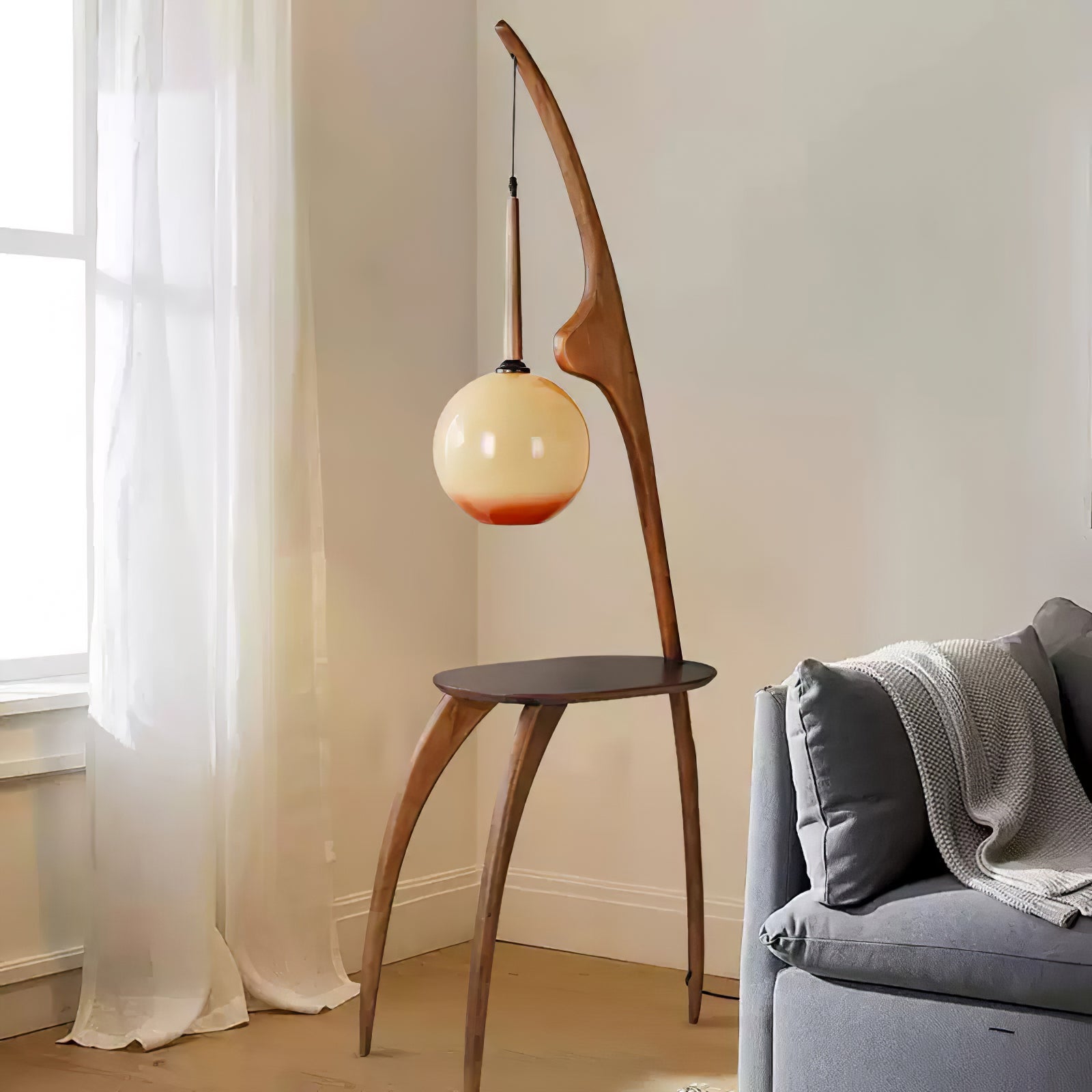 Curved Mantis Arm Floor Lamp - Blowlighting