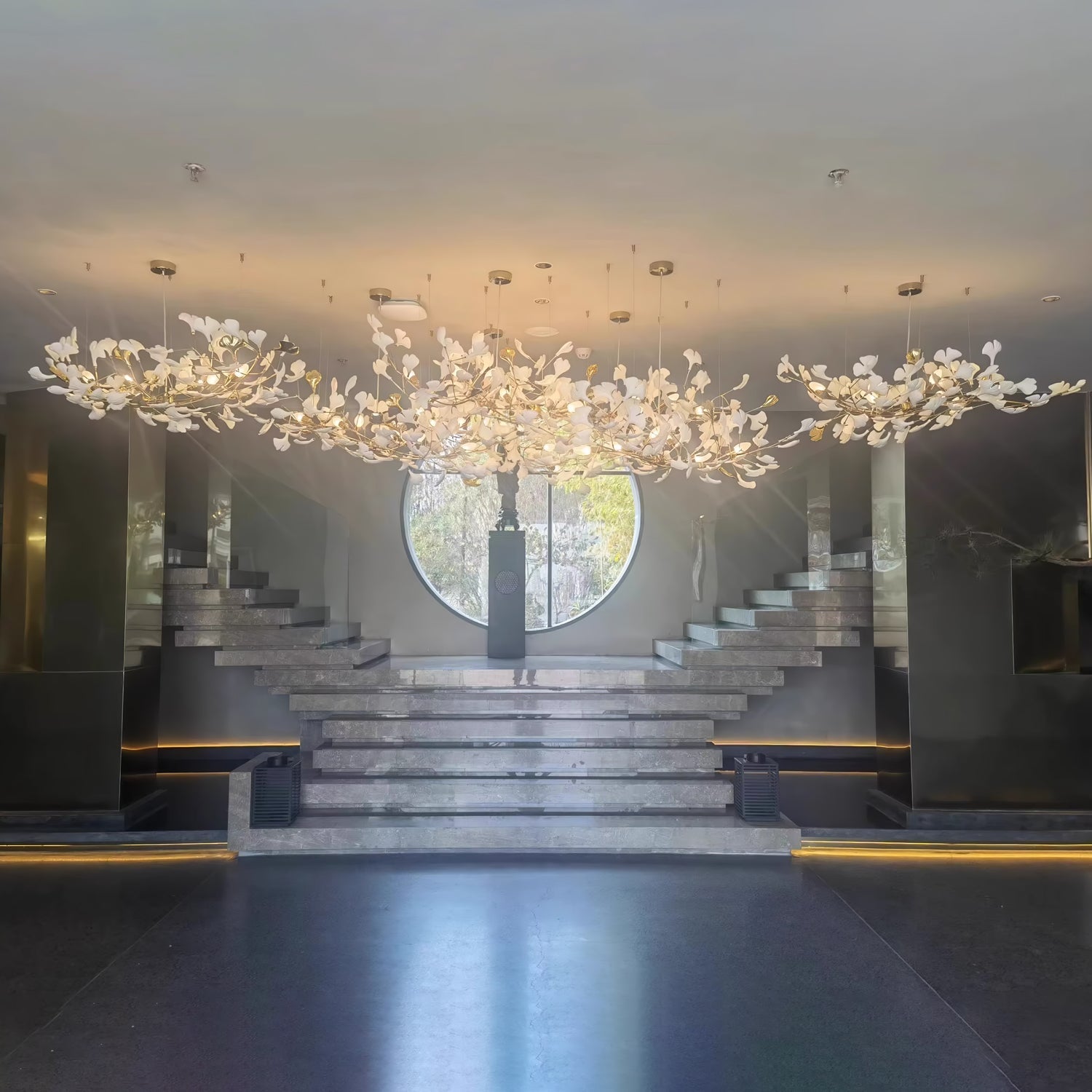 Eurzoris Gingko Metal Leaf Chandelier - Blowlighting