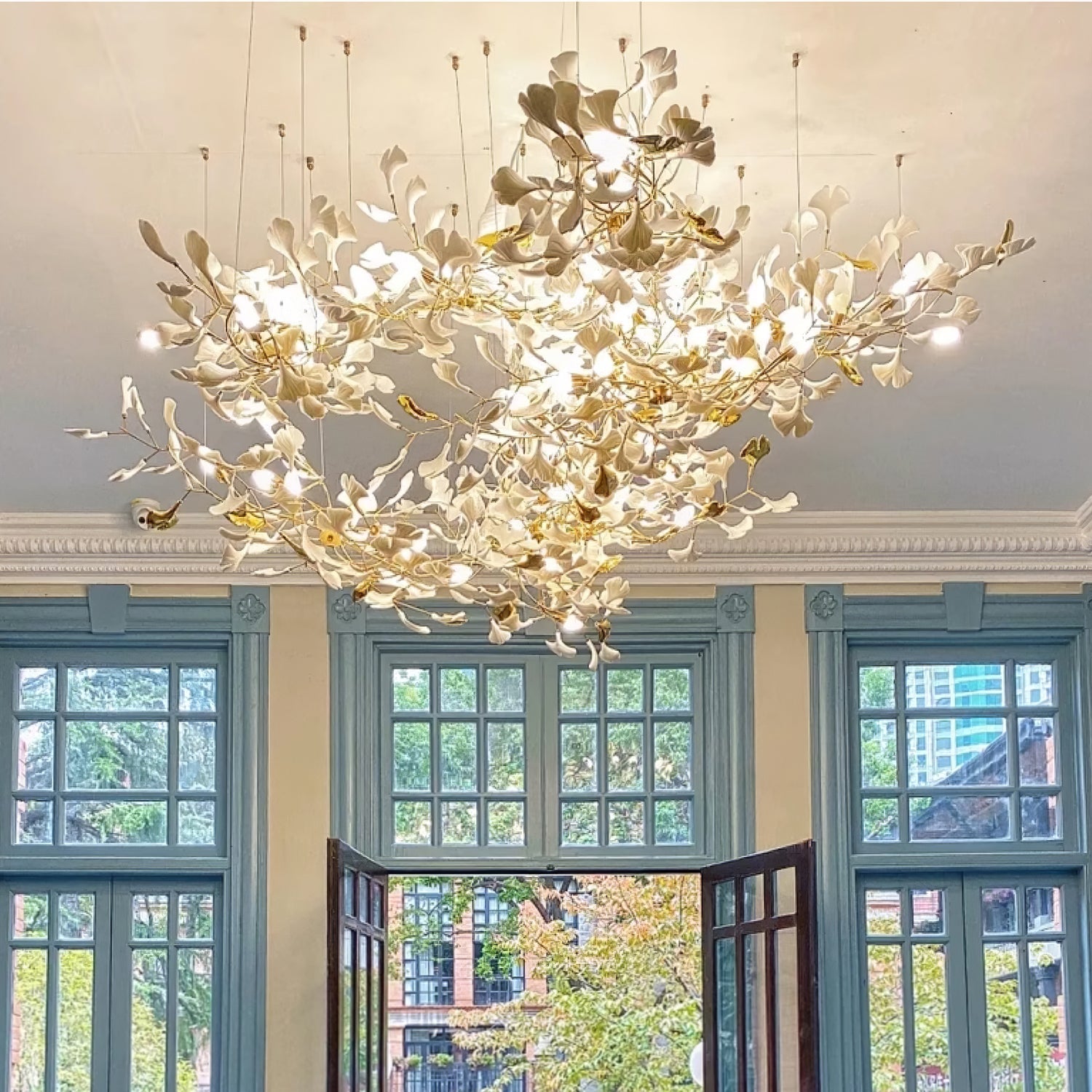 Eurzoris Gingko Metal Leaf Chandelier - Blowlighting