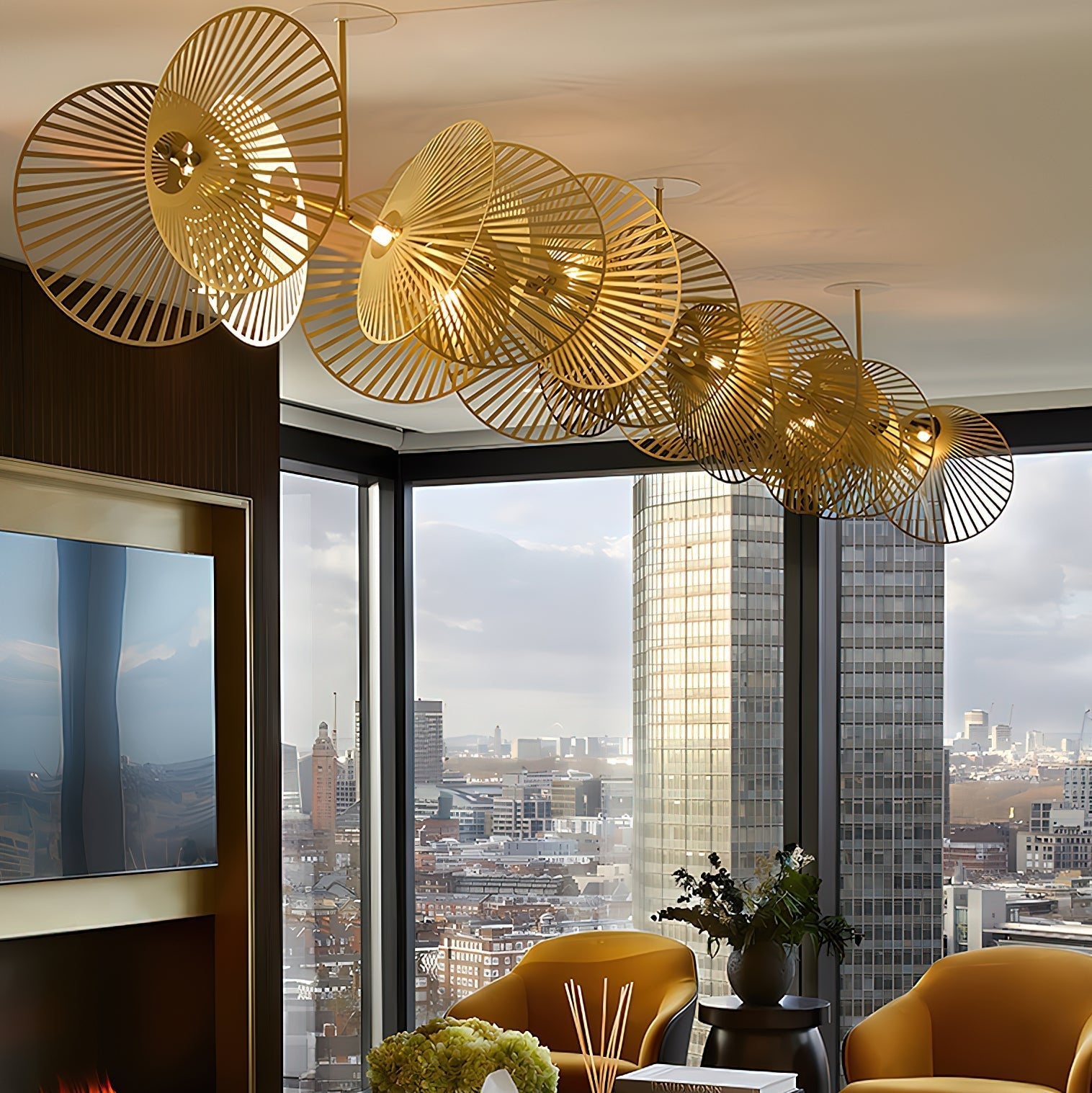 Odoraris Luxury Leaf Chandelier - Blowlighting