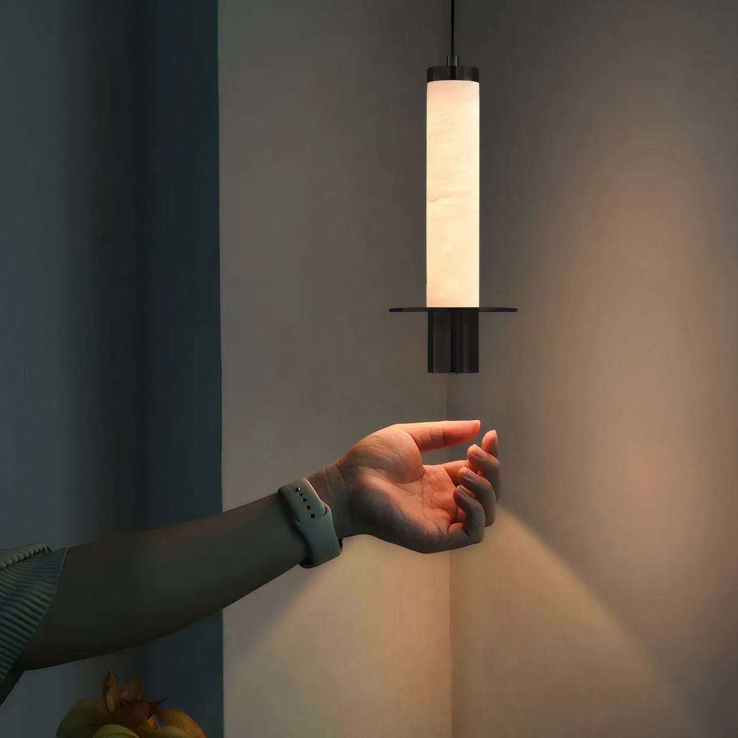 Cylindrical Plinth Pendant Lamp - Vakkerlight