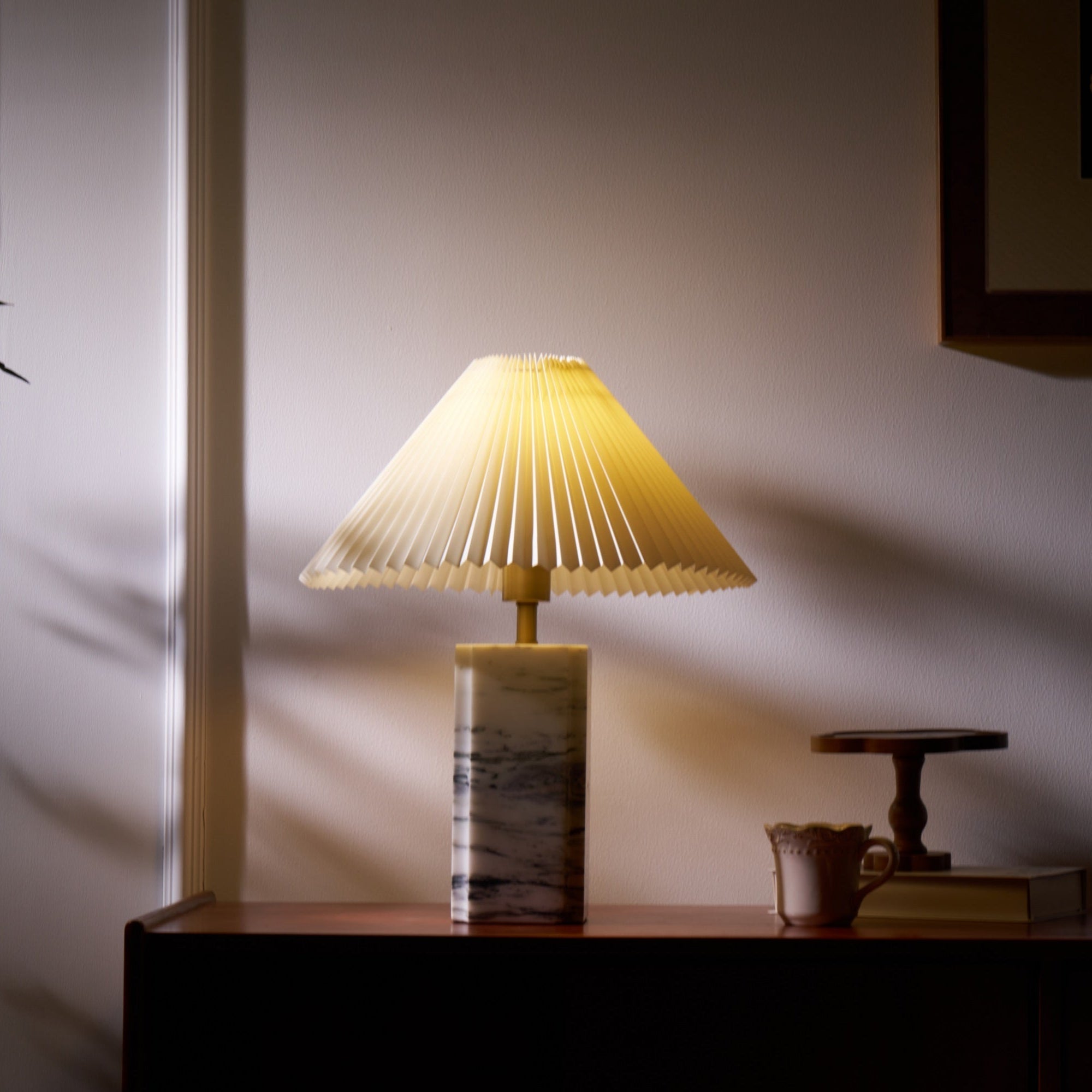 Bianca Marble Table Lamp - Blowlighting