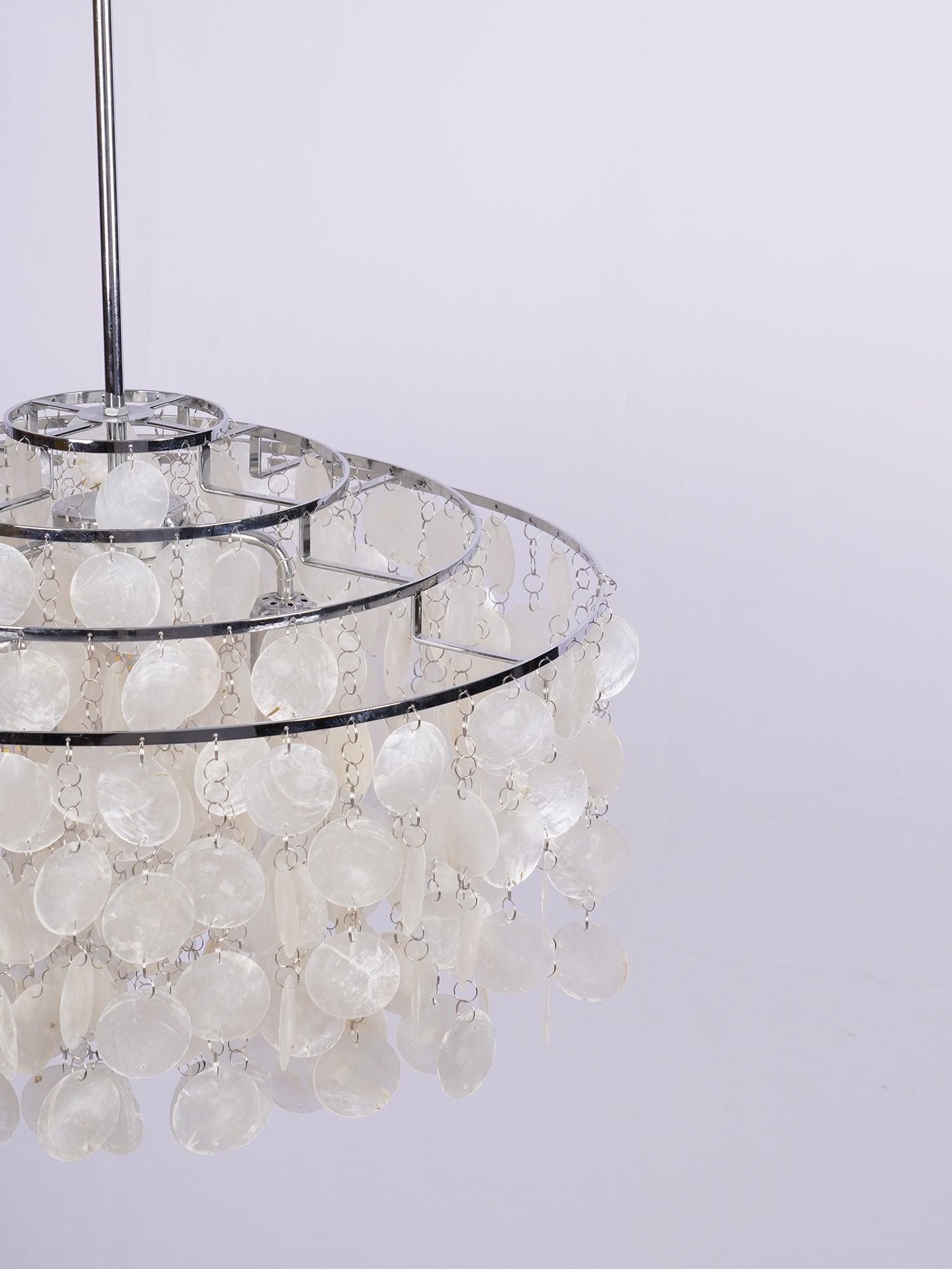 Round Shell Chandelier - Blowlighting