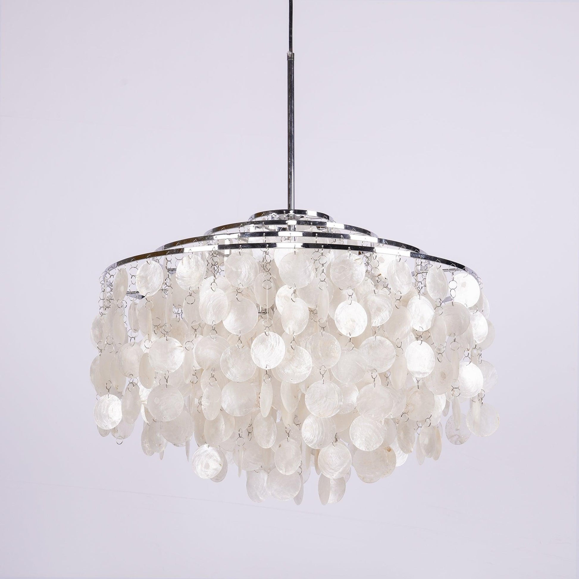 Round Shell Chandelier - Blowlighting