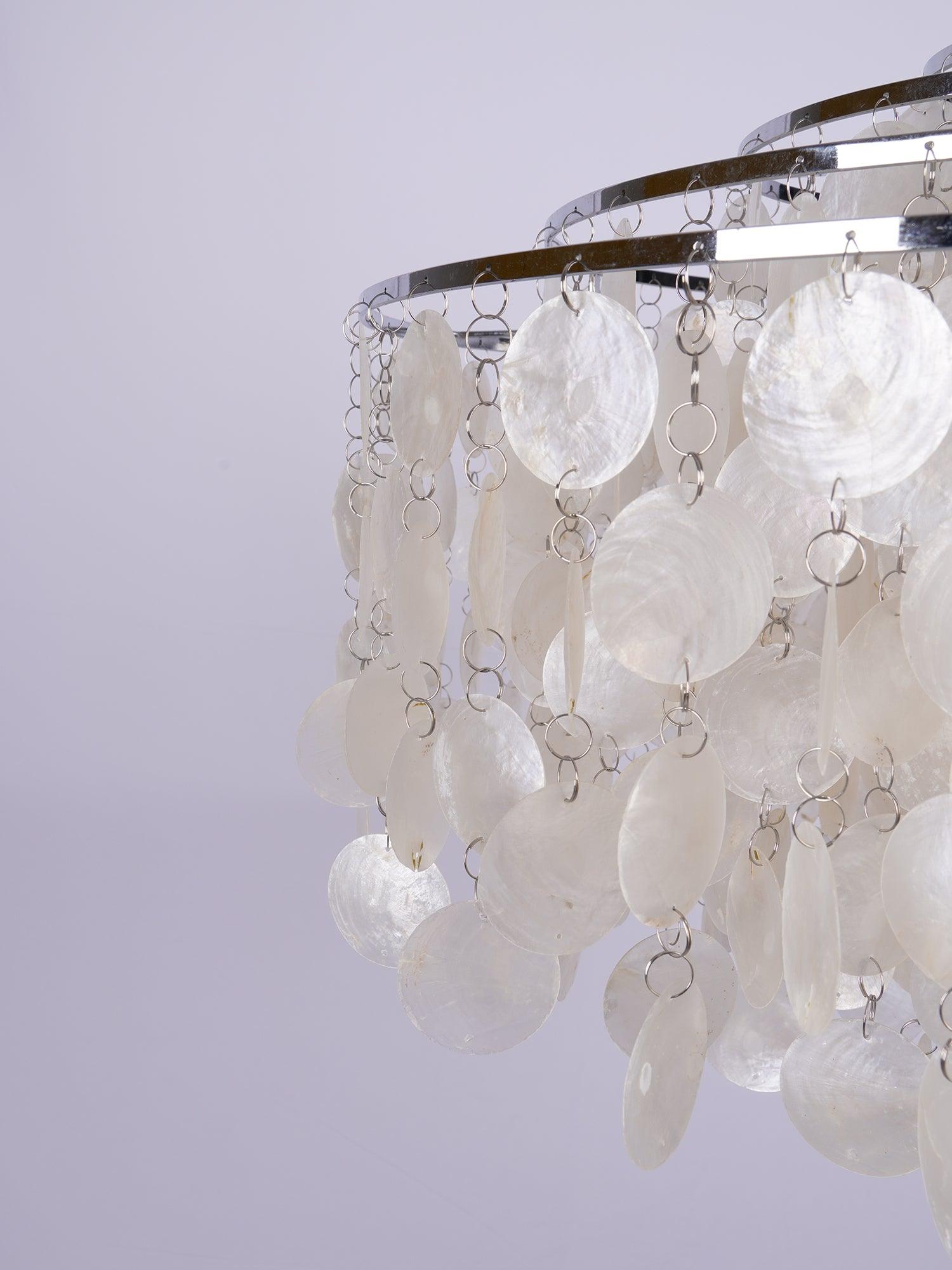 Round Shell Chandelier - Blowlighting