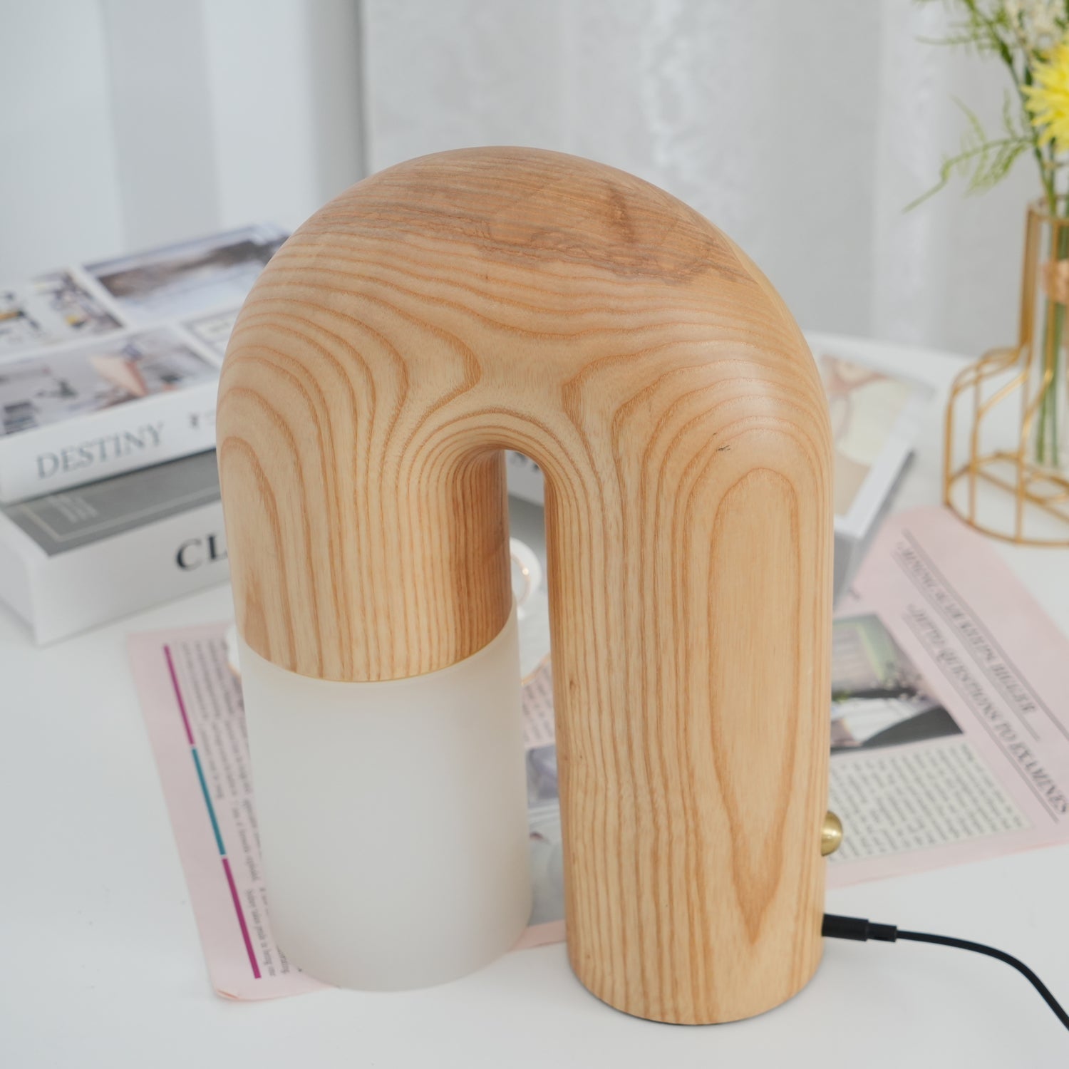 Arch Fashion Wood Table Lamp - Blowlighting