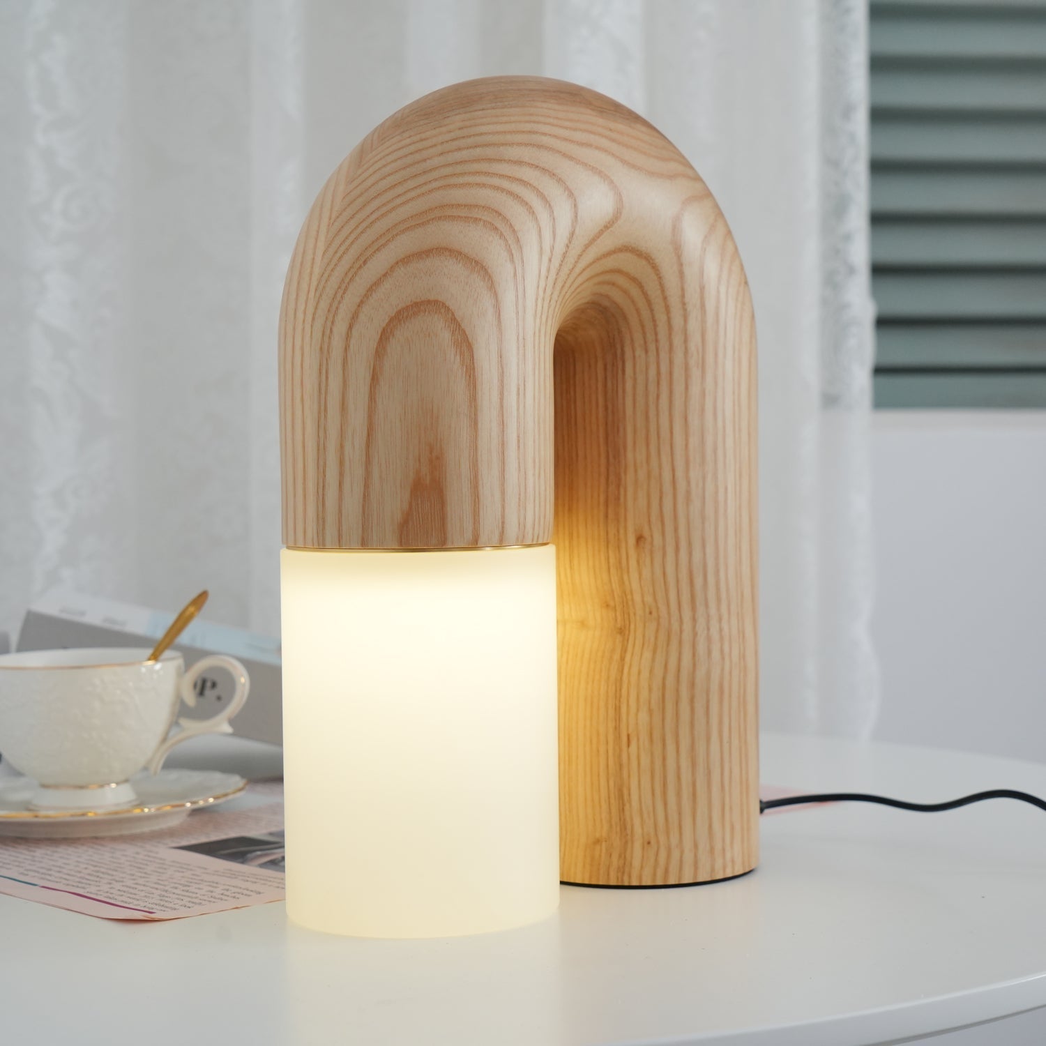 Arch Fashion Wood Table Lamp - Blowlighting